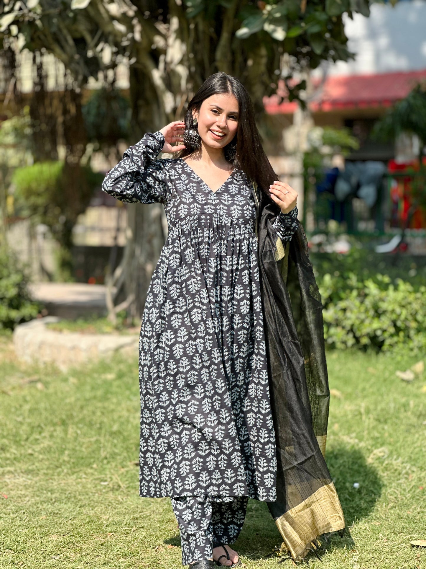 Veda three piece suit set