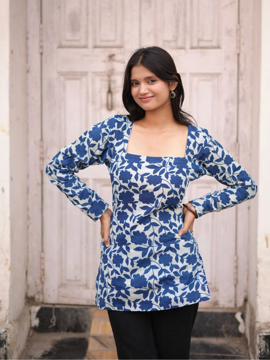 Aarya Blue Bloom Square Neck Cotton Kurti