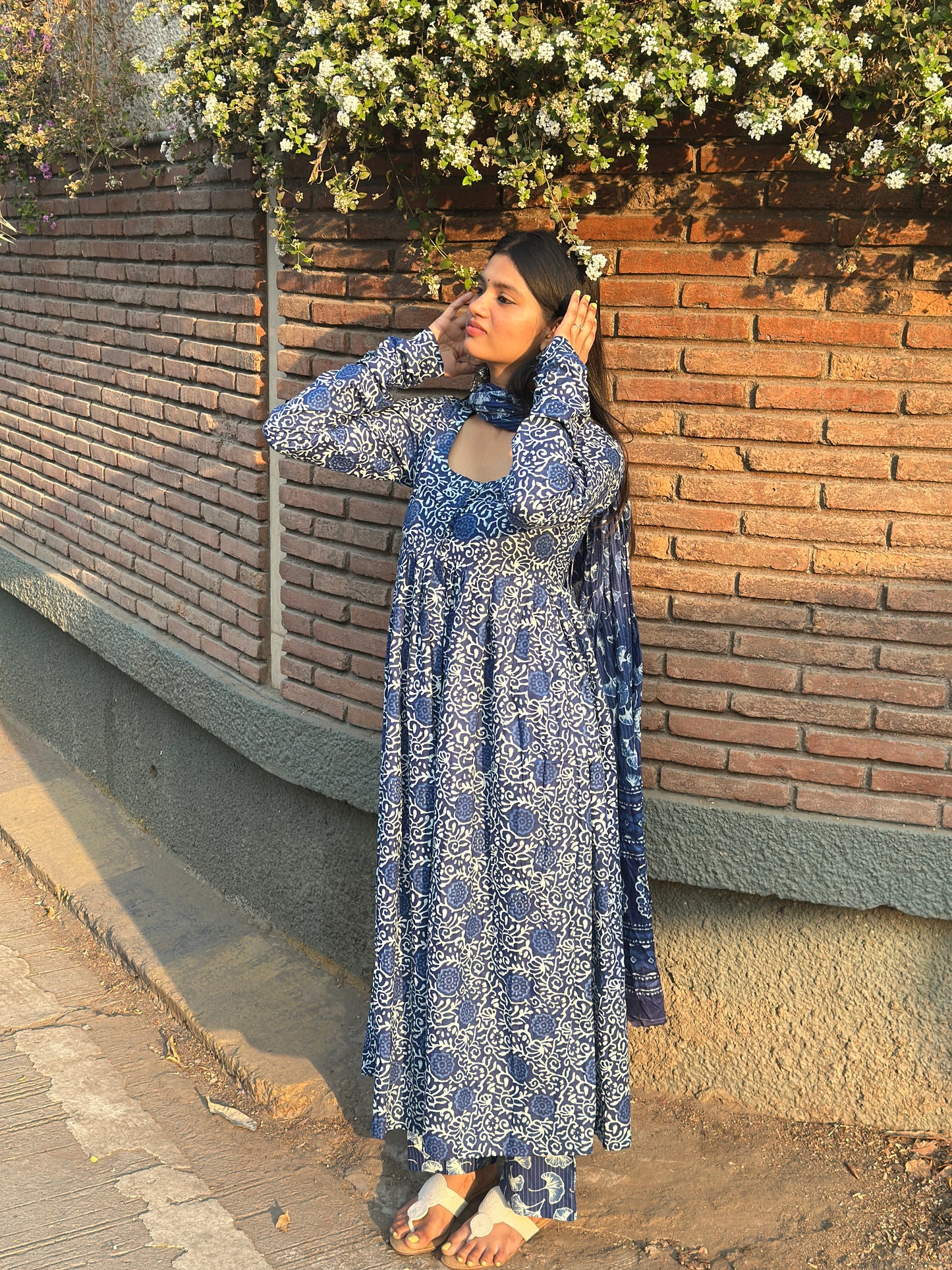 Ishani set