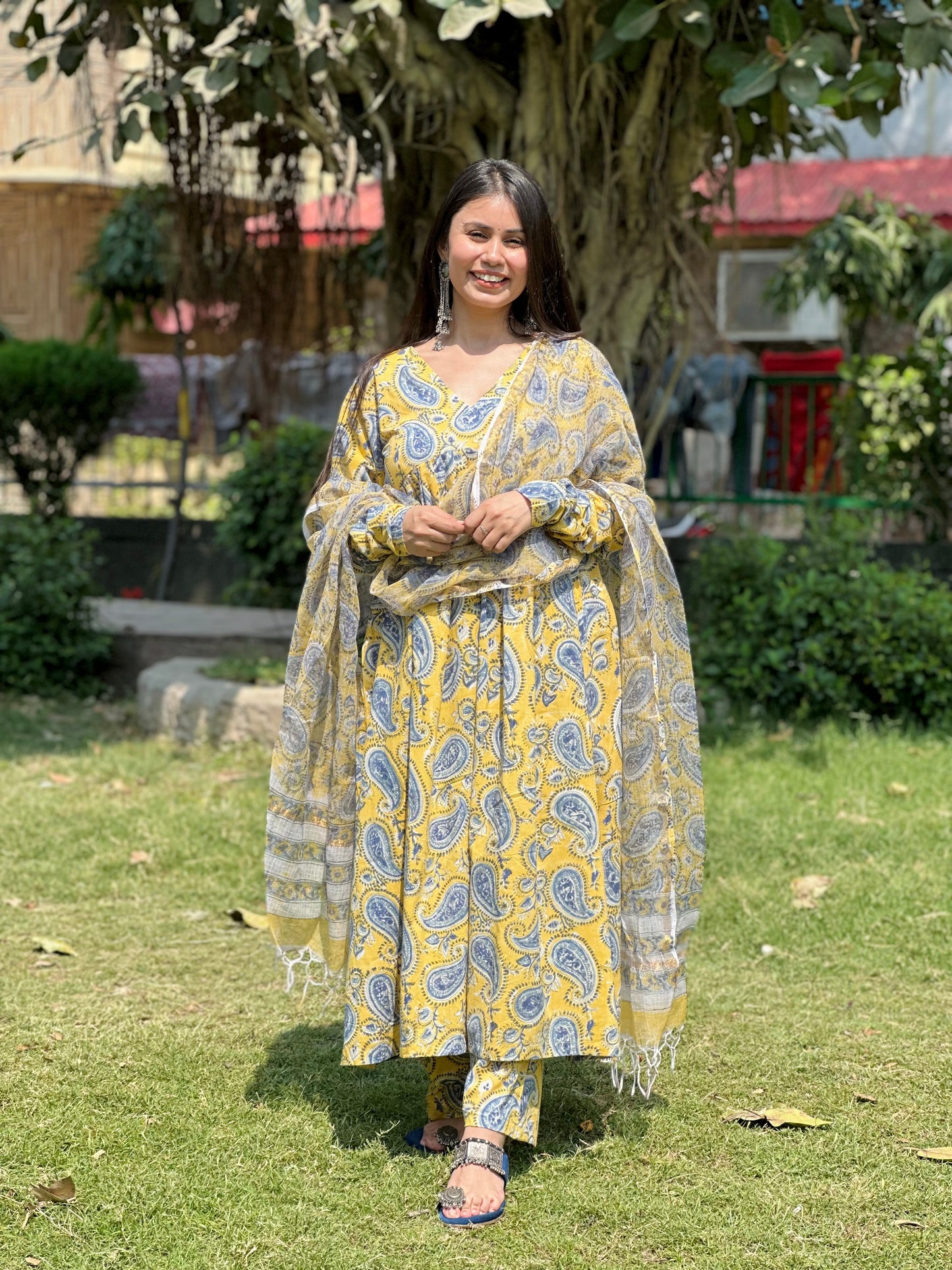 Yellow paisley set( Kota doriya)