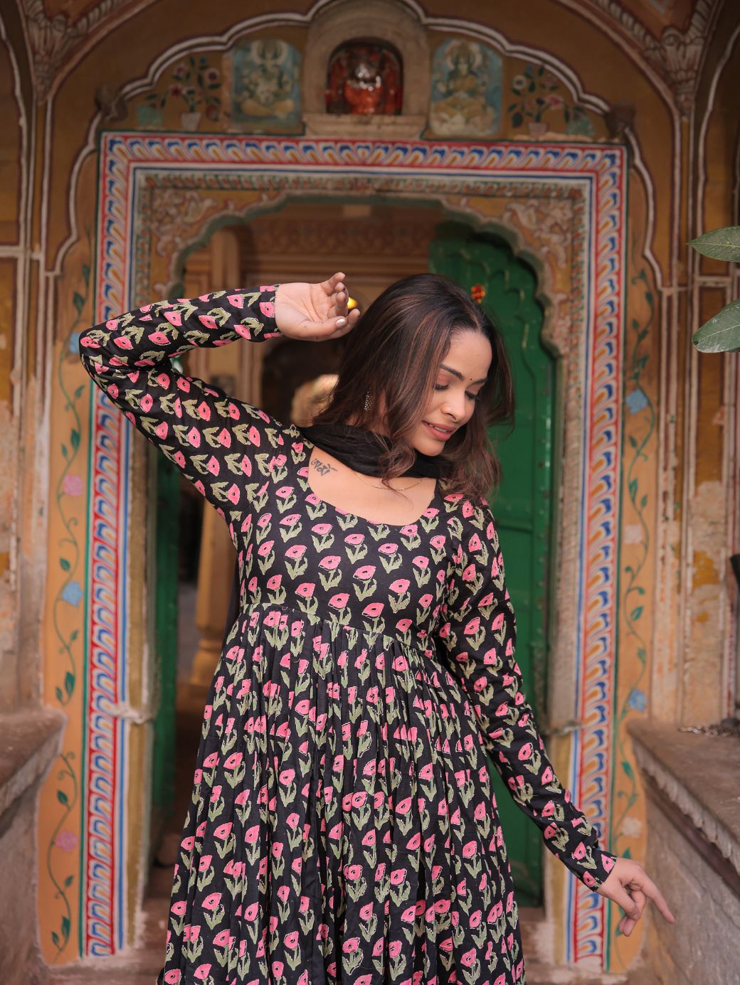 Siyahi Gul Anarkali Set – 3 Piece Cotton Ensemble