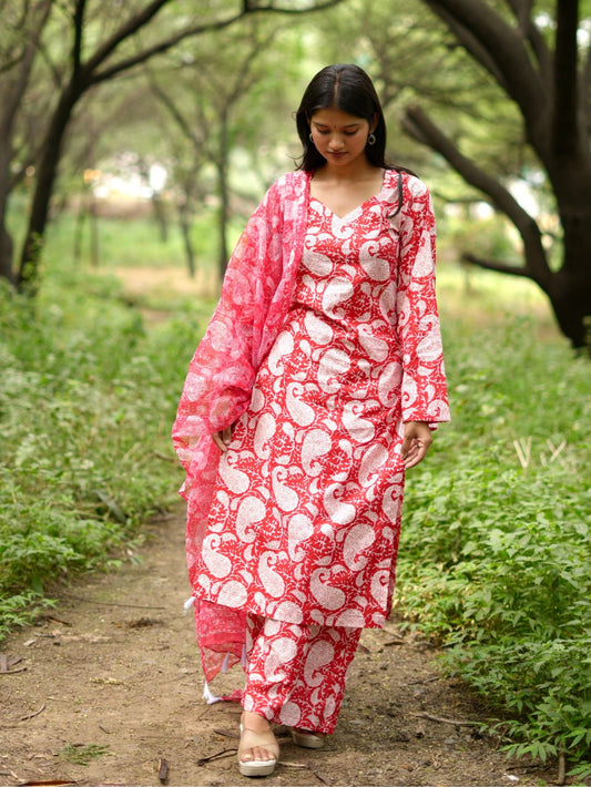 Red Harmony Kurta Set