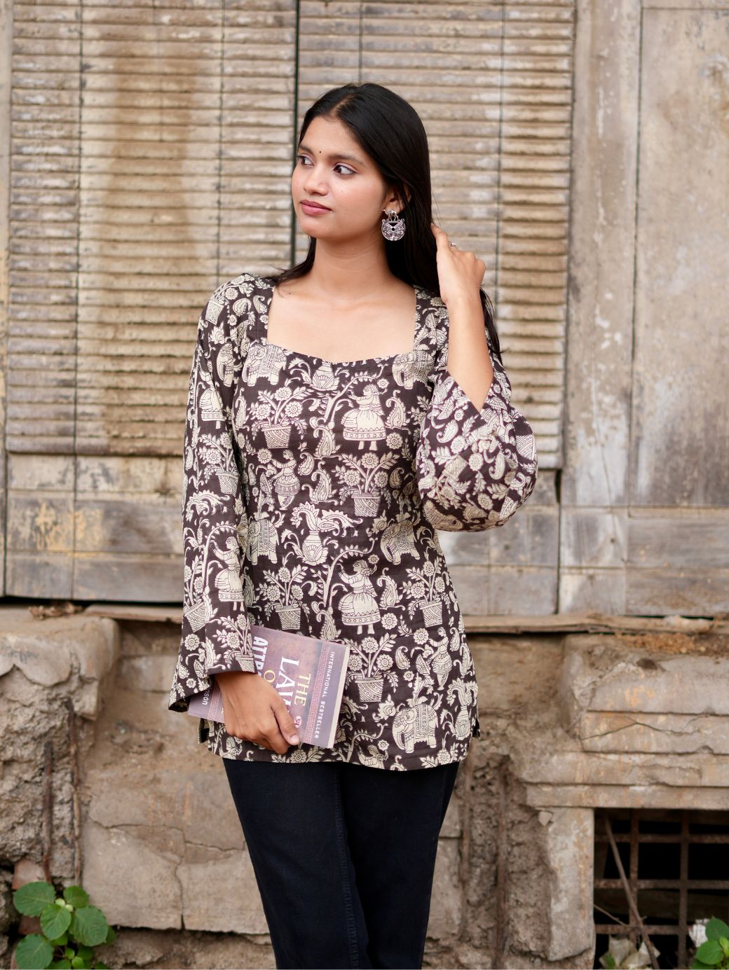 Tula Square Neck Printed Kurti