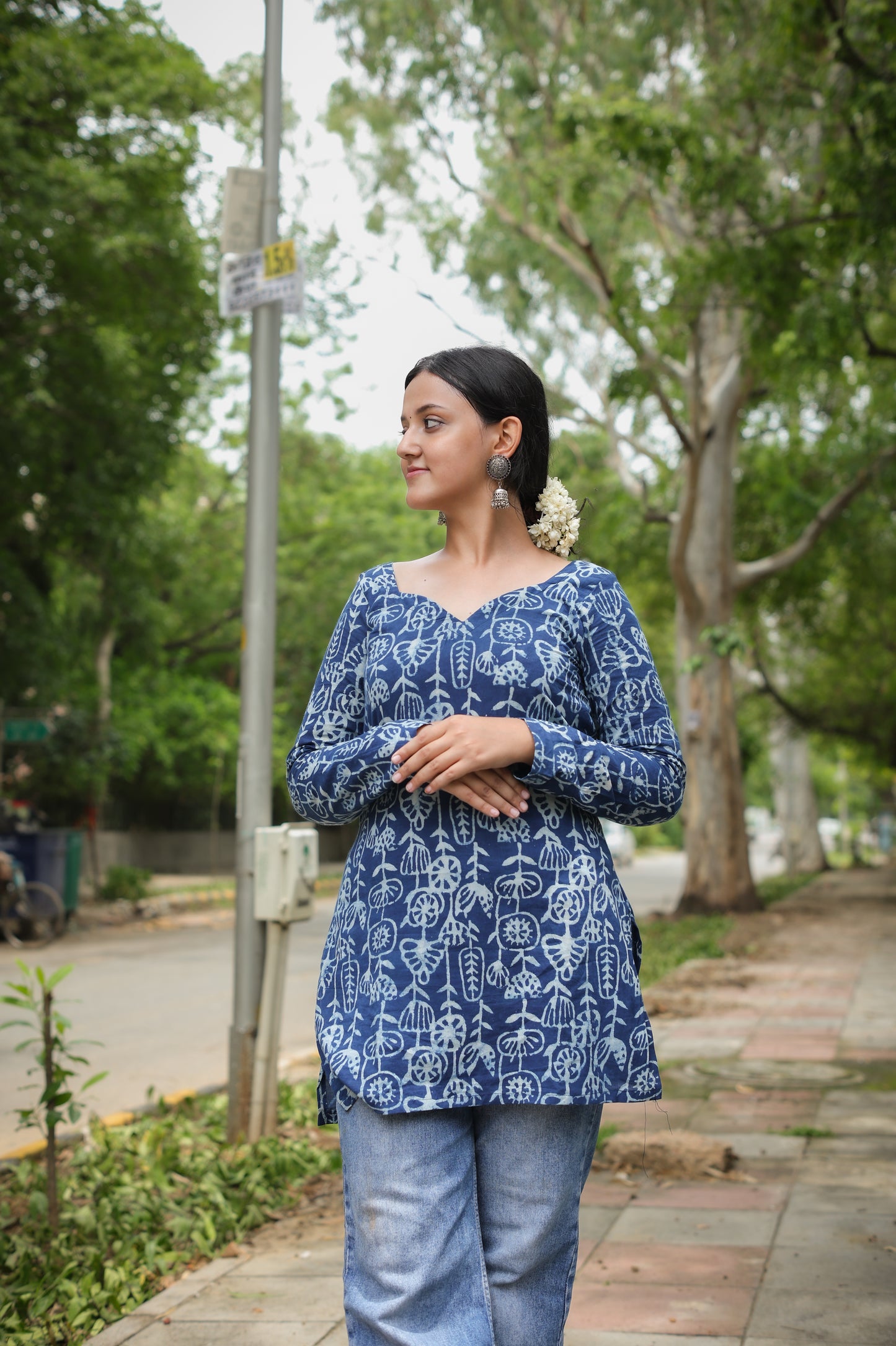 Baagrika Sweetheart Neck Short kurti