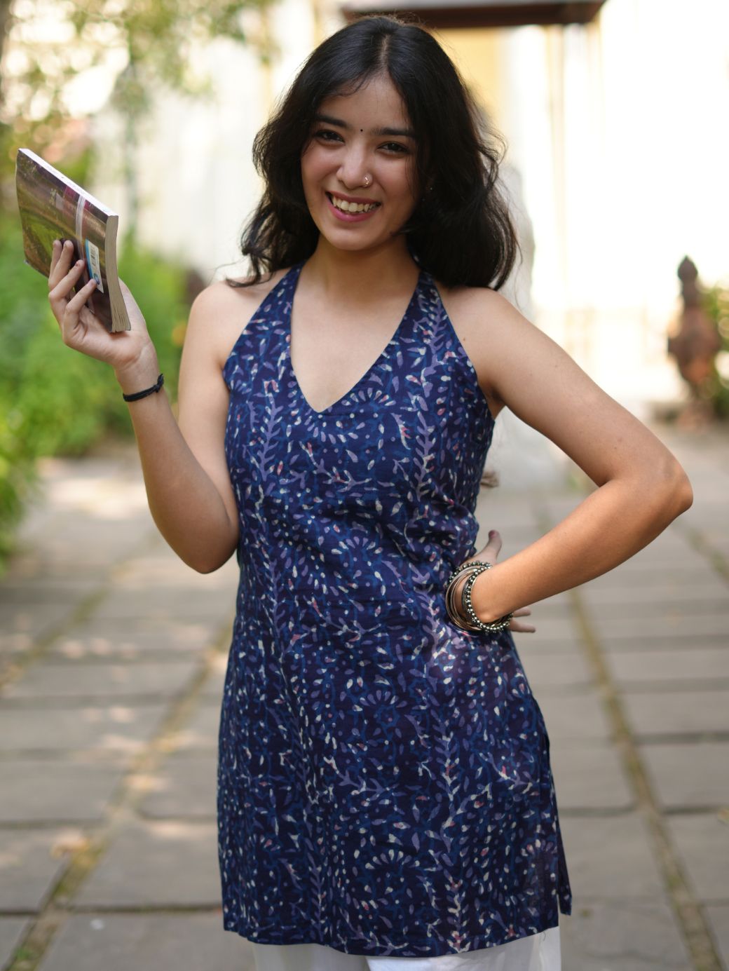 Suhani Indigo V-Neck Short Kurti