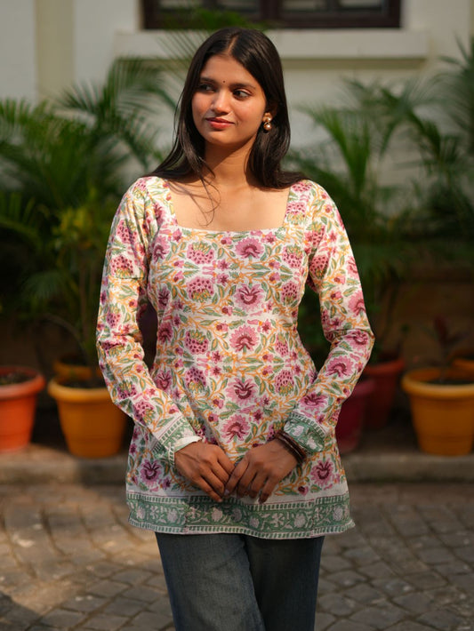 Inaaya Spring Square Neck Short Kurti