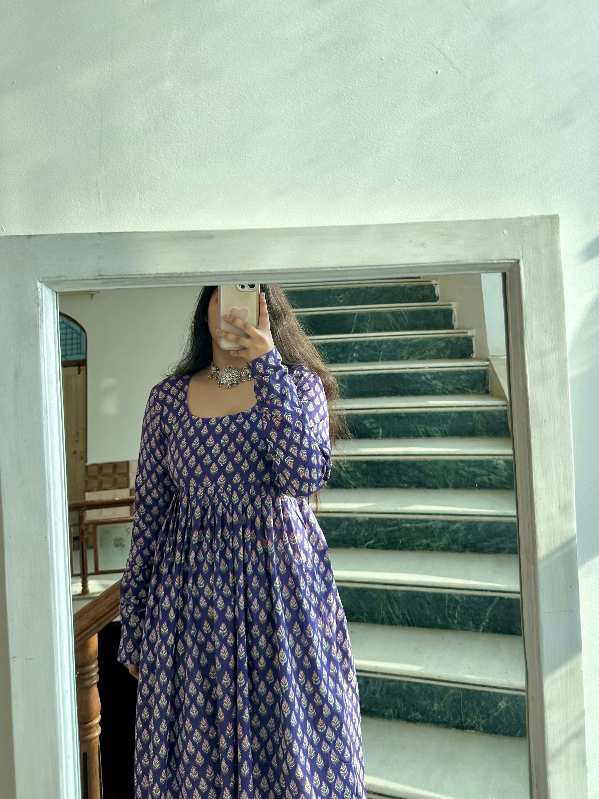 Gul kameez