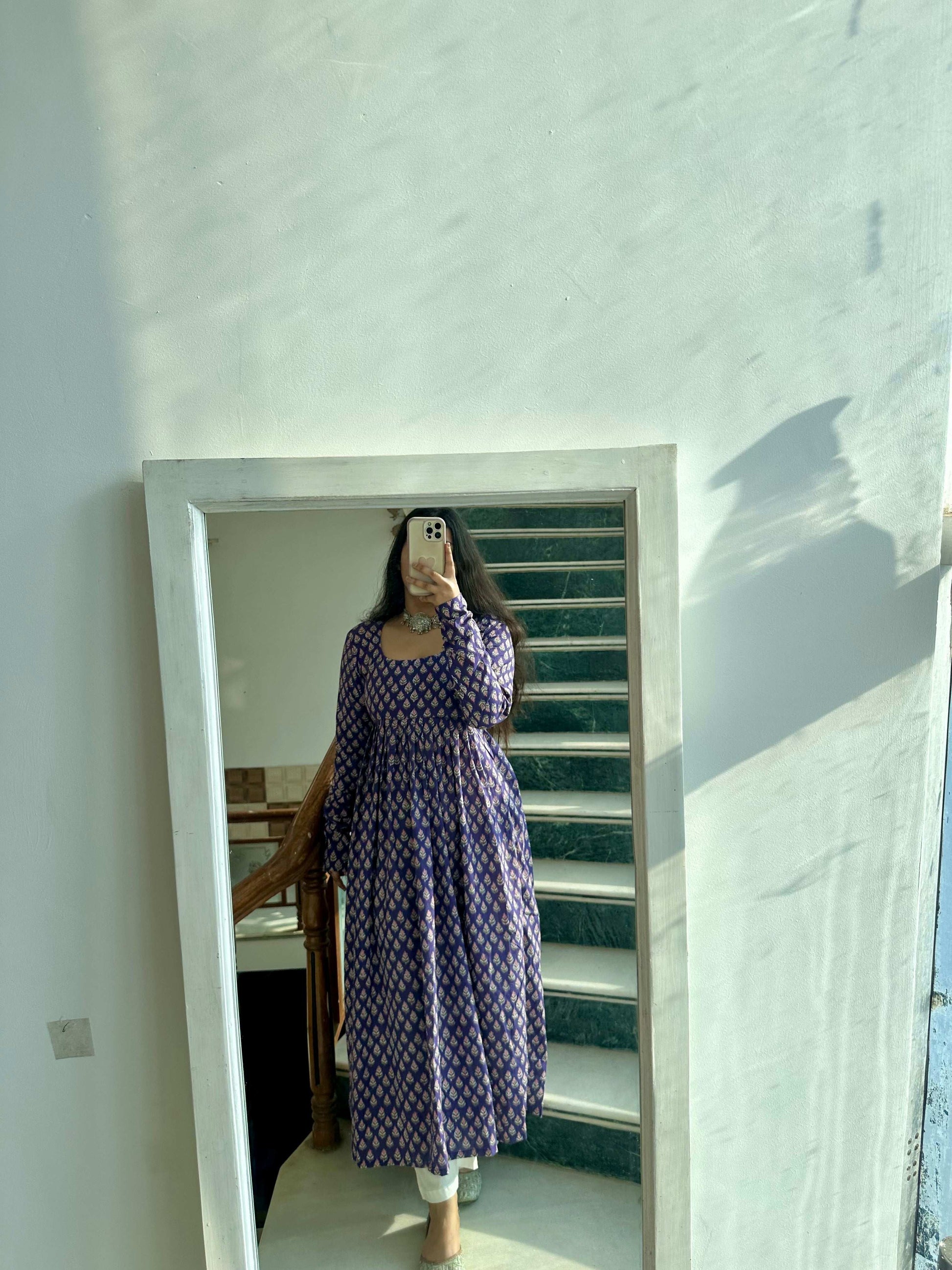 Gul kameez