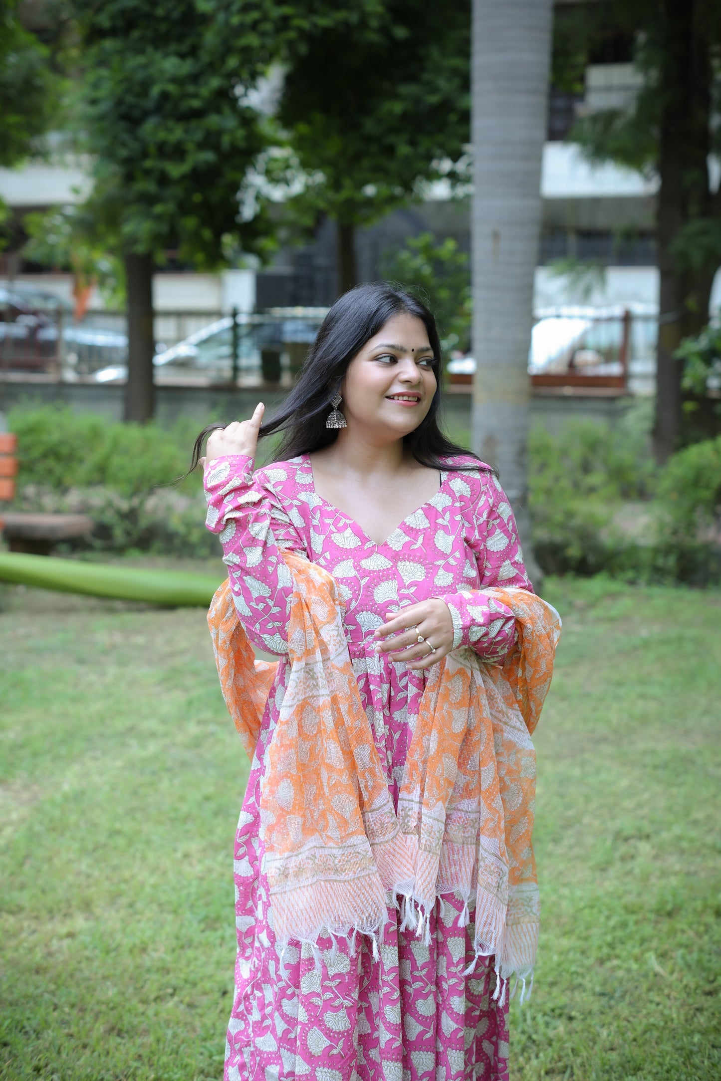 Kesar gulabi three piece set