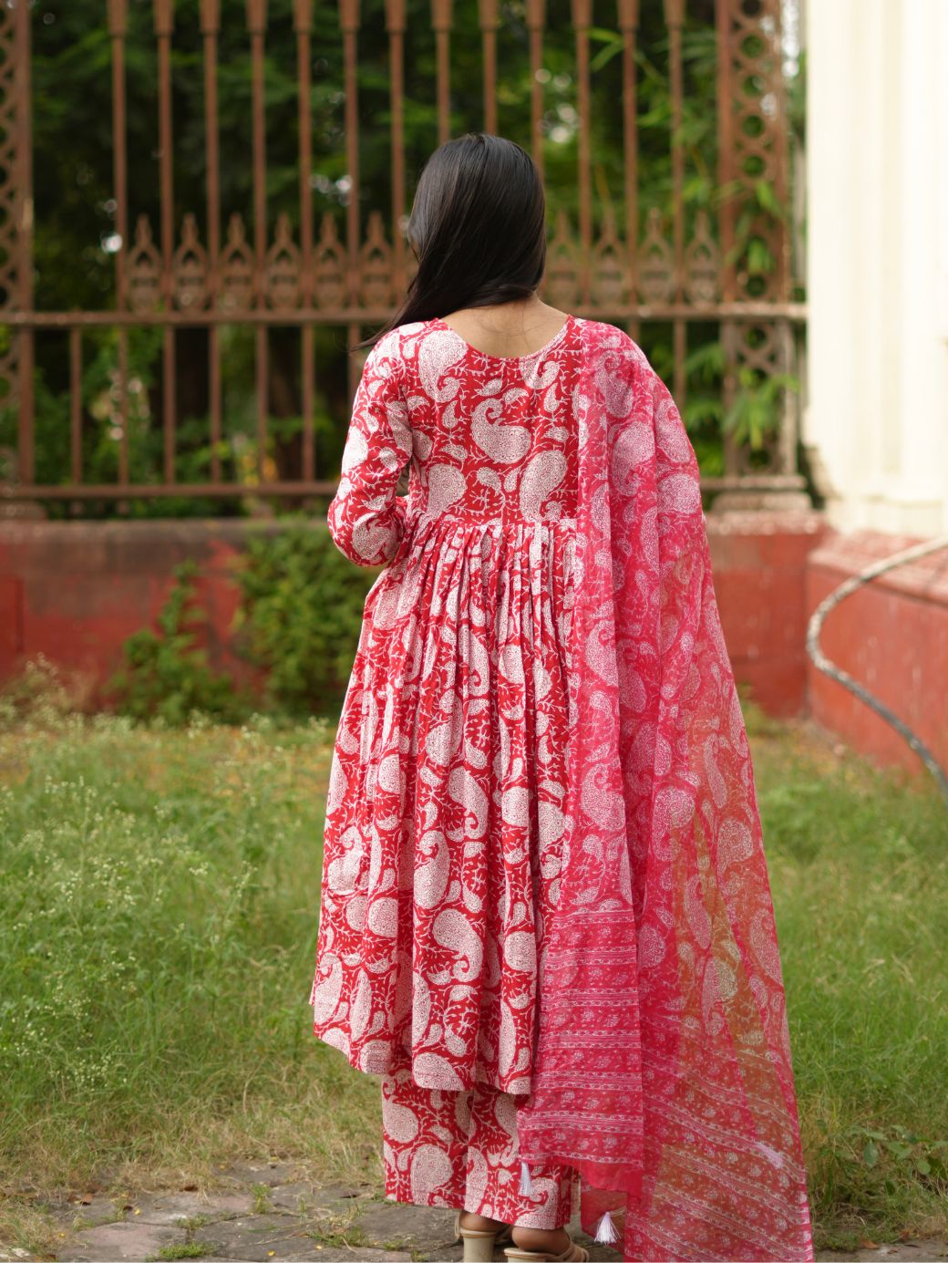 Aaina set (with extra ghera)