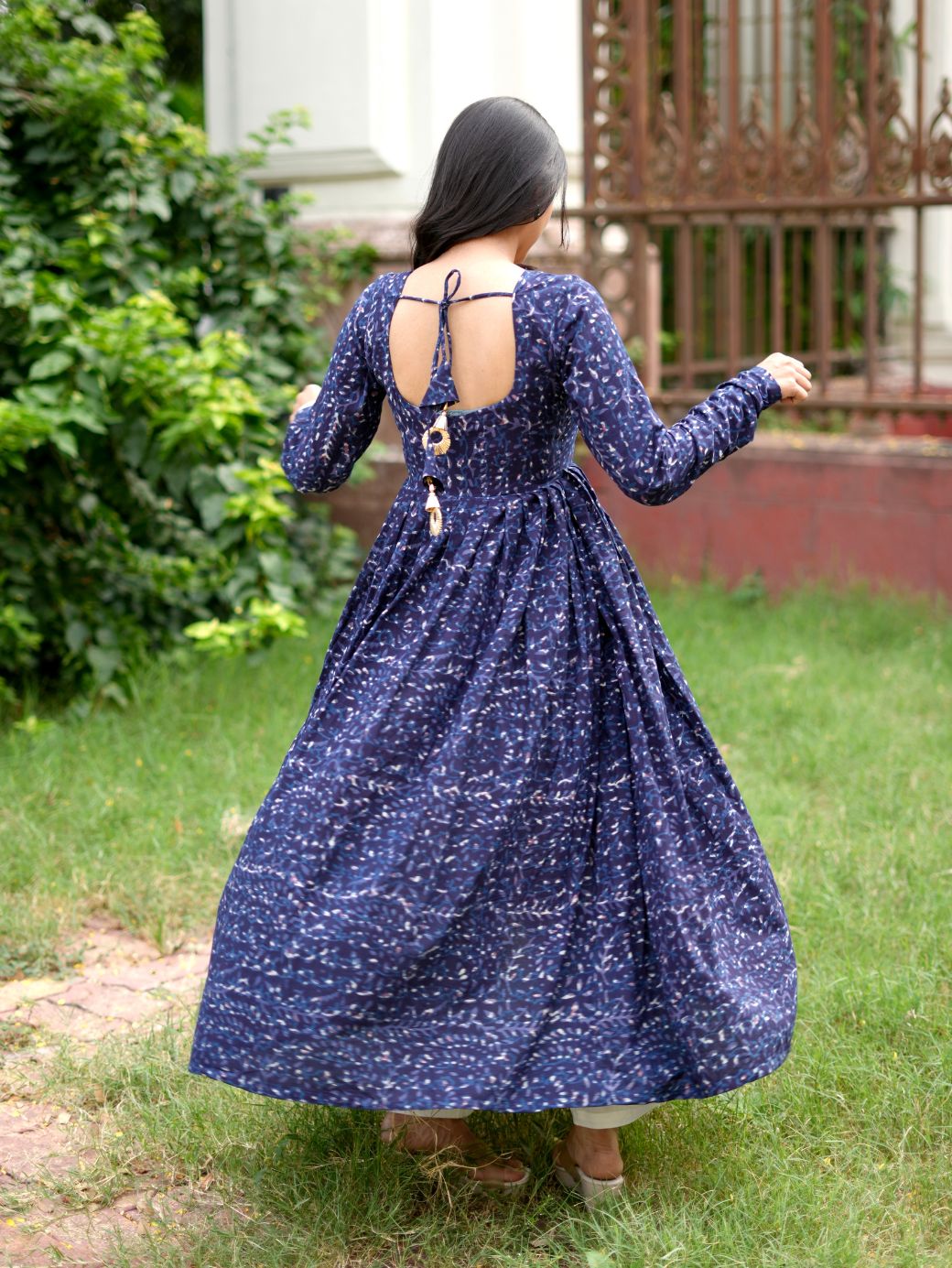 The Midnight Meadow Blue Kameez