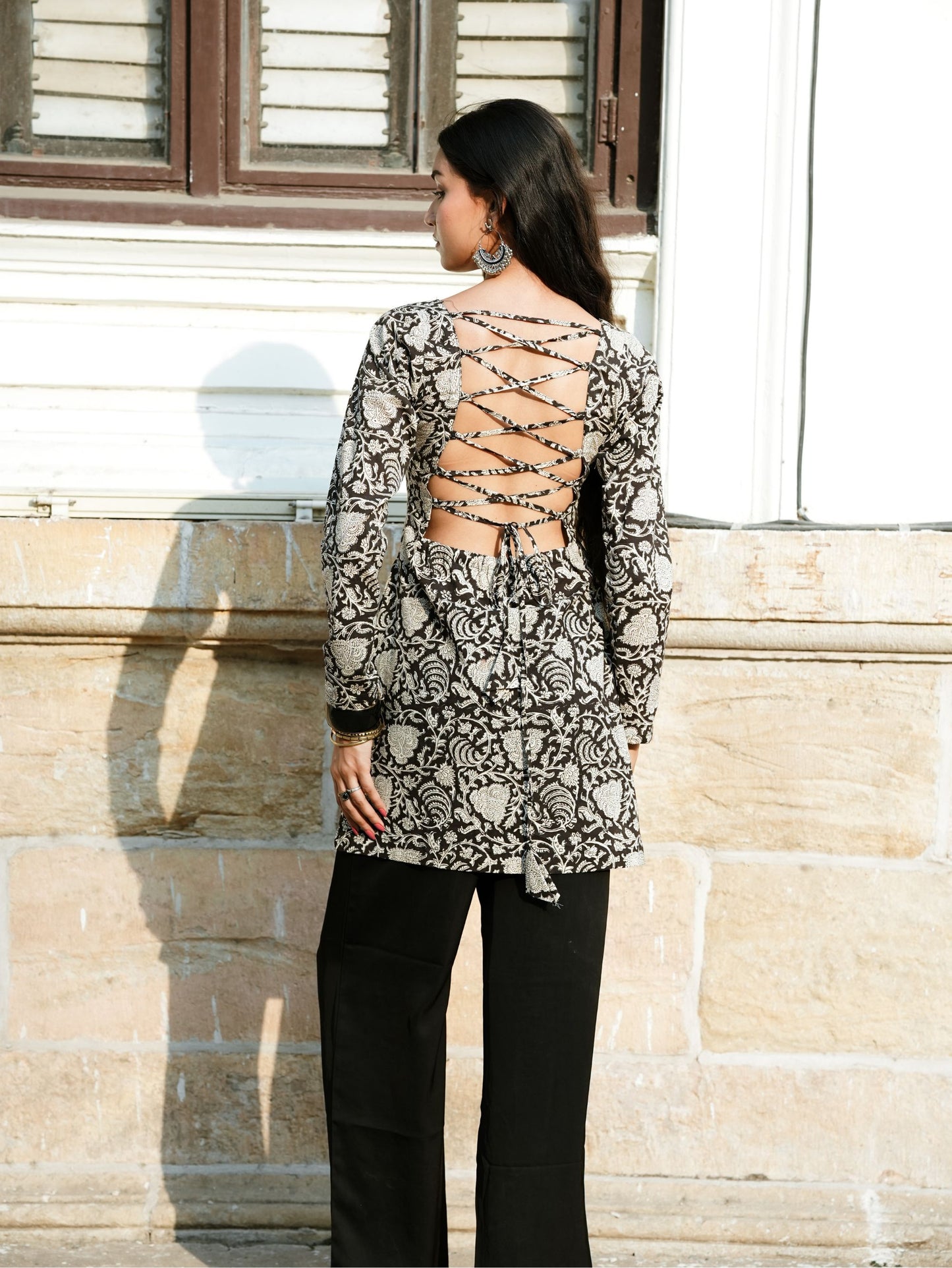 Ragini Black Handblock Sweetheart Neck Short Kurti