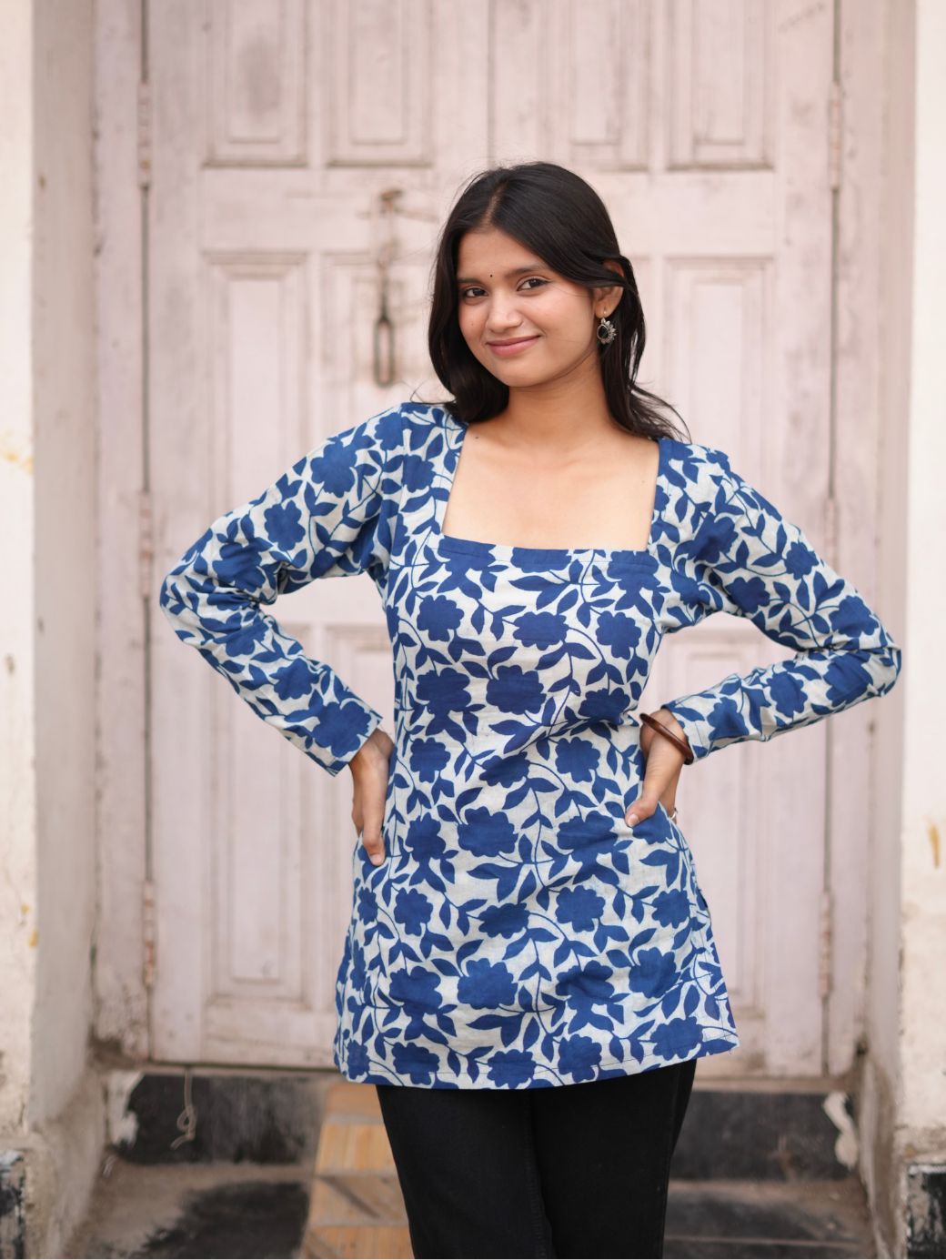 Aarya Blue Bloom Square Neck Cotton Kurti