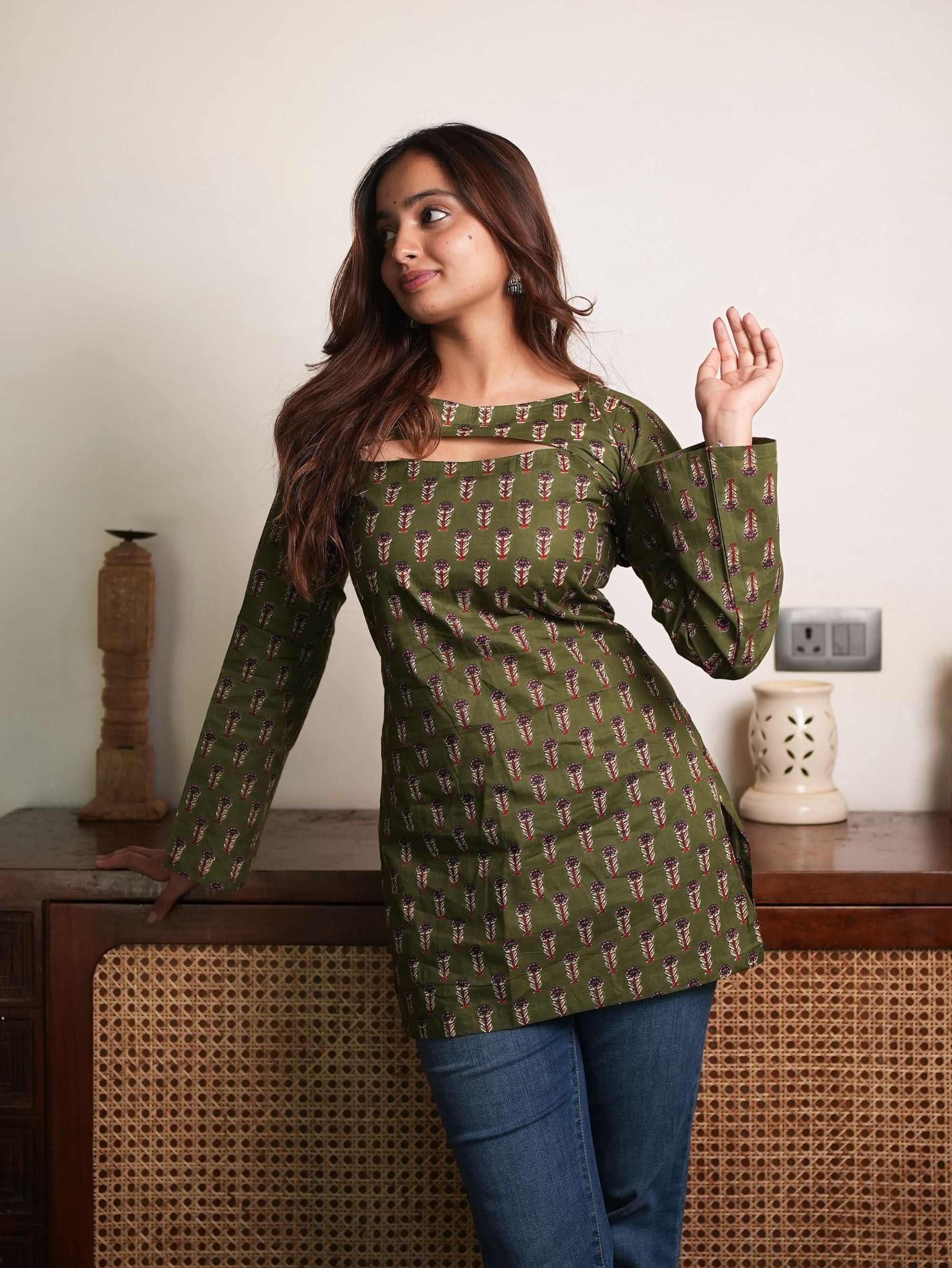 Mint Mirage Green Cotton Short Kurti with Convertible Neck