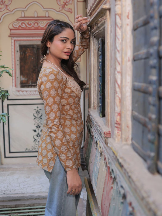 Varnina Two-Piece Short Kurti