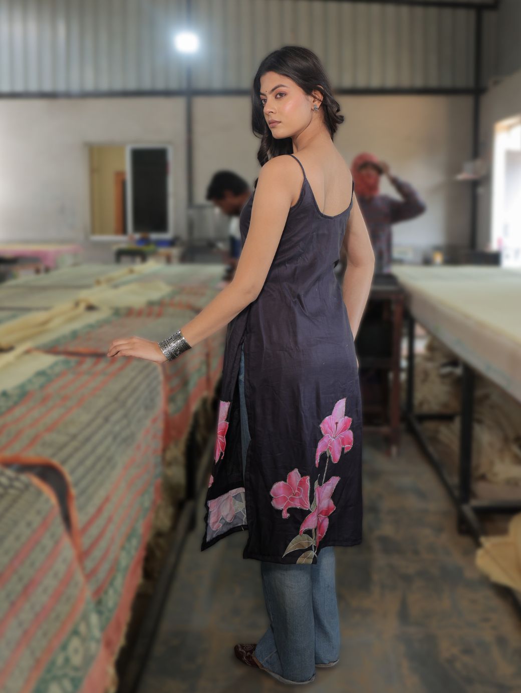 Raatrani Black Floral Handcrafted embroidered Kameez