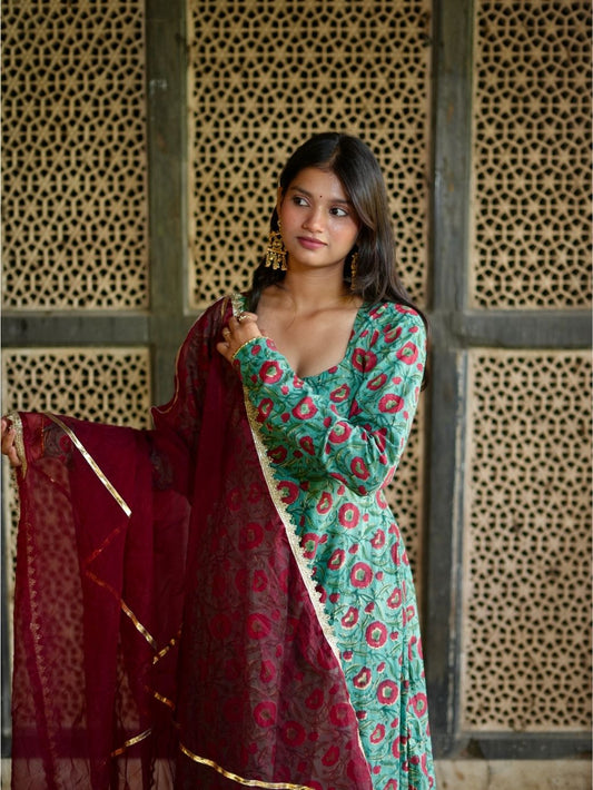 Naaz Green Set