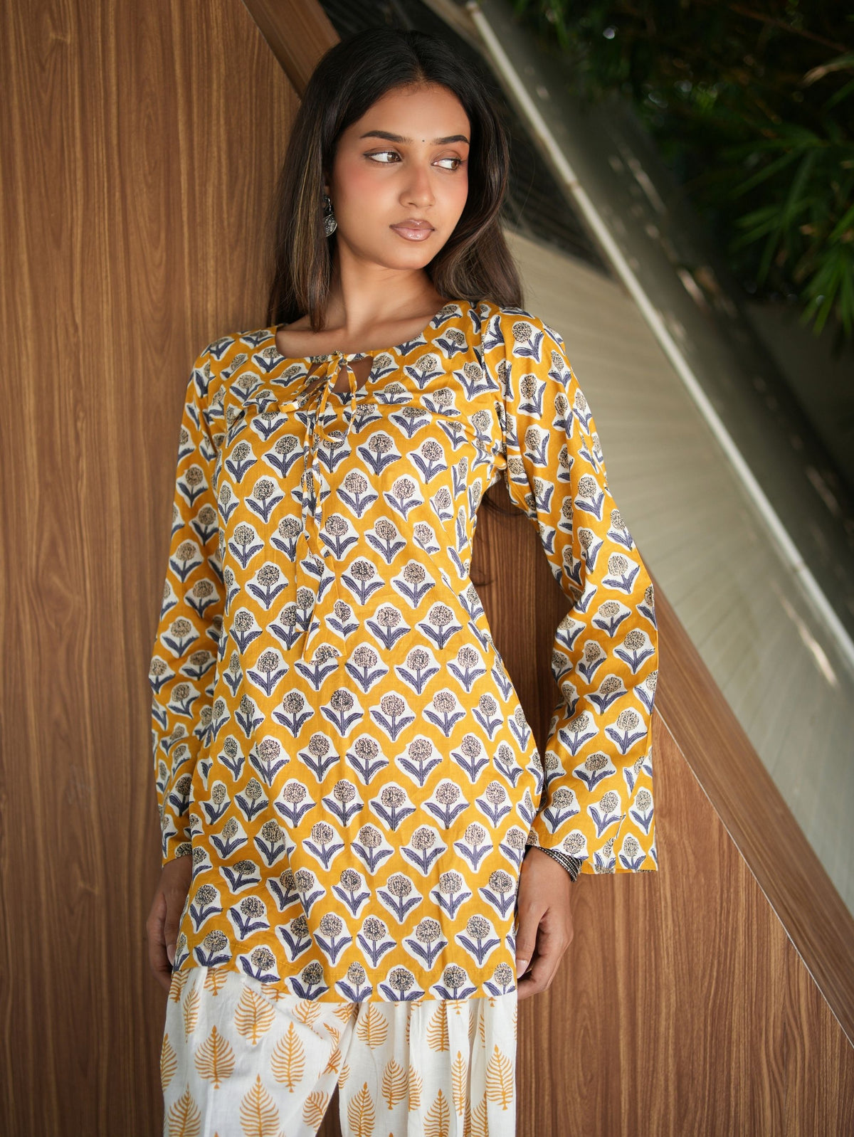 Kanak Yellow & White Two Piece Farshi Set