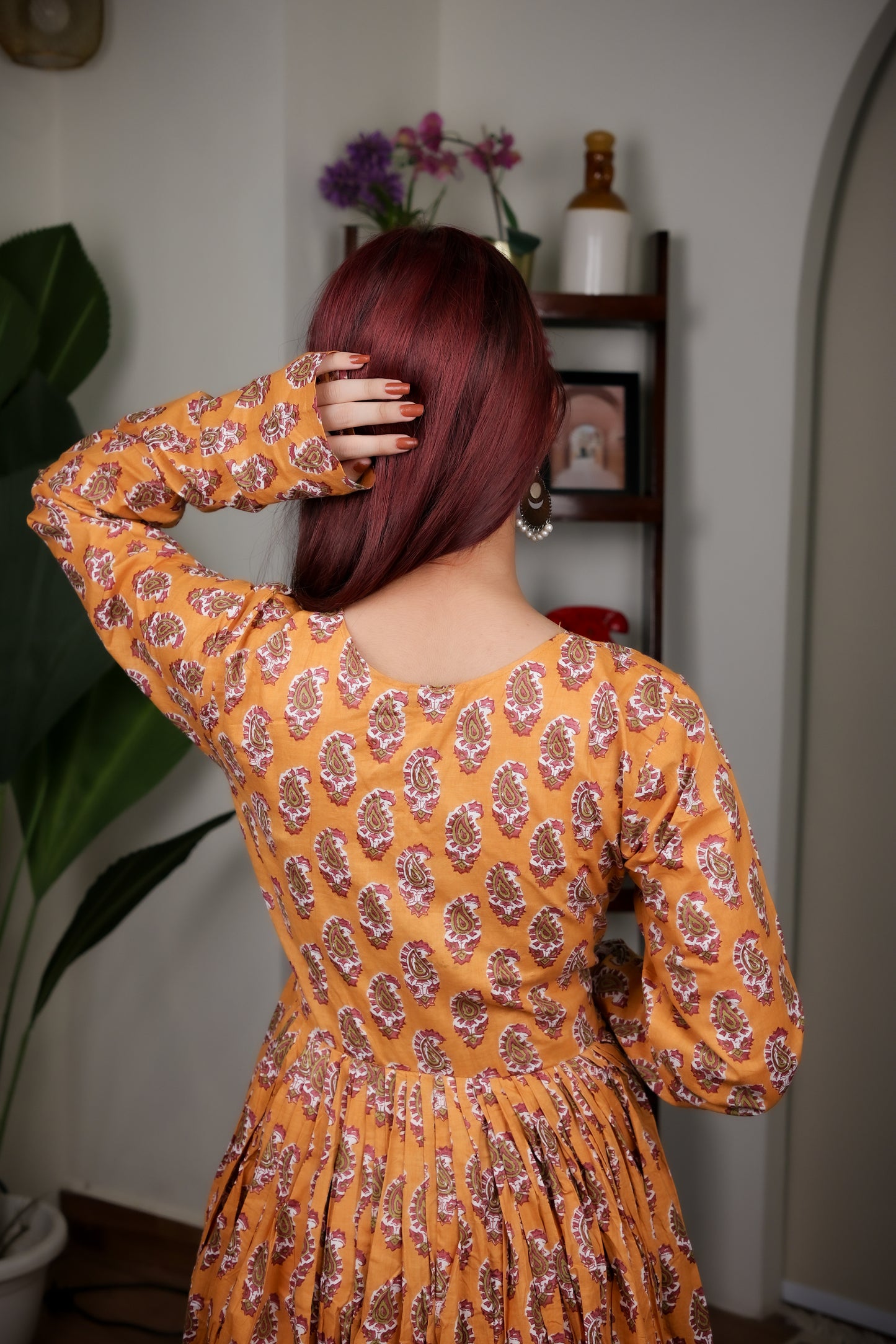 Kesariya Ghera Kameez
