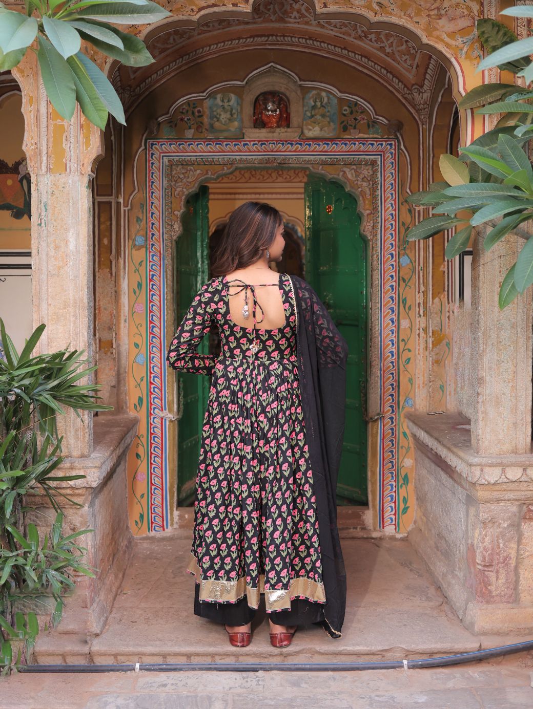 Siyahi Gul Anarkali Set – 3 Piece Cotton Ensemble