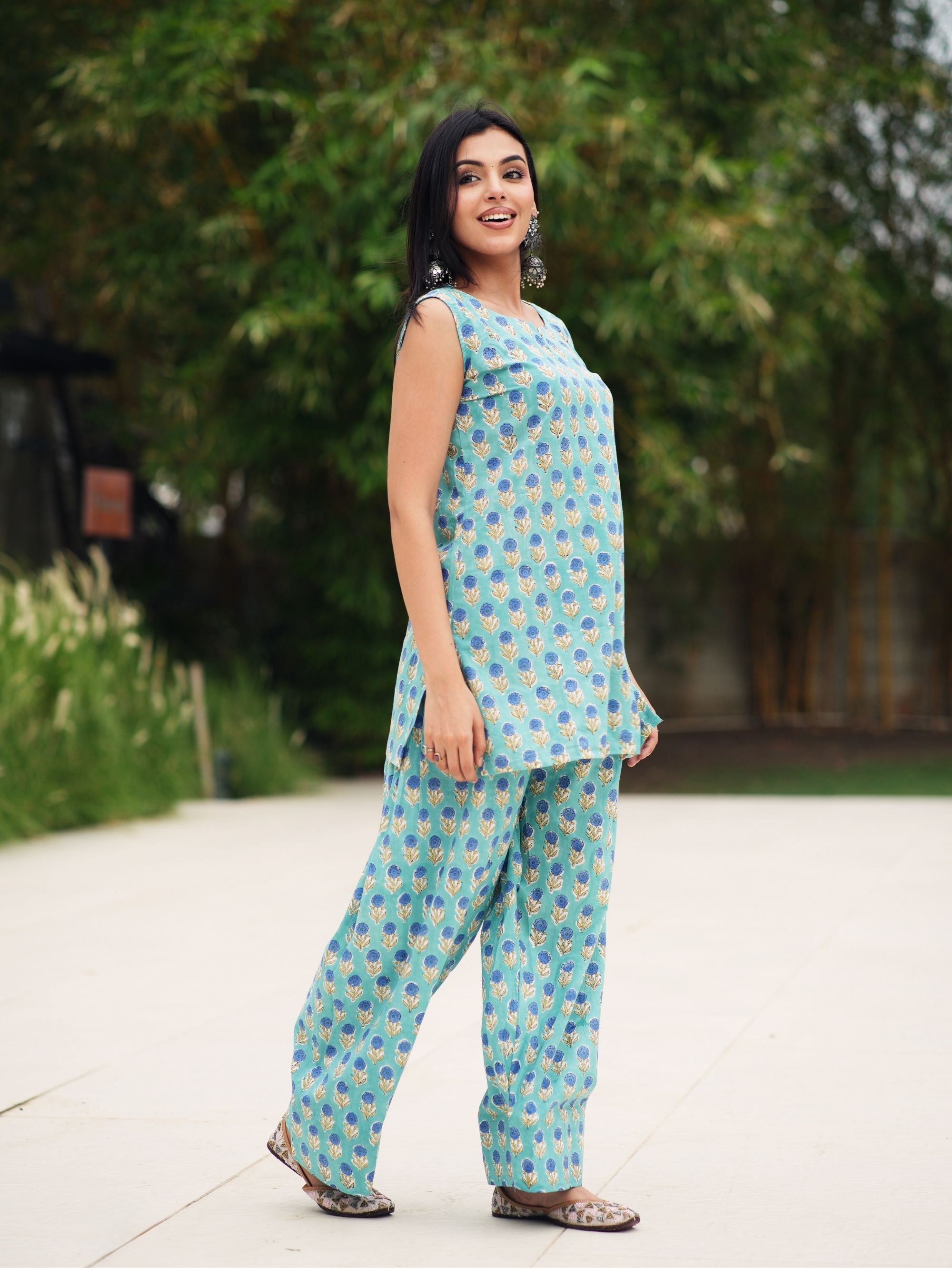 Rukhsar Sleeveless Blue & Green Cotton Farshi Set for Women