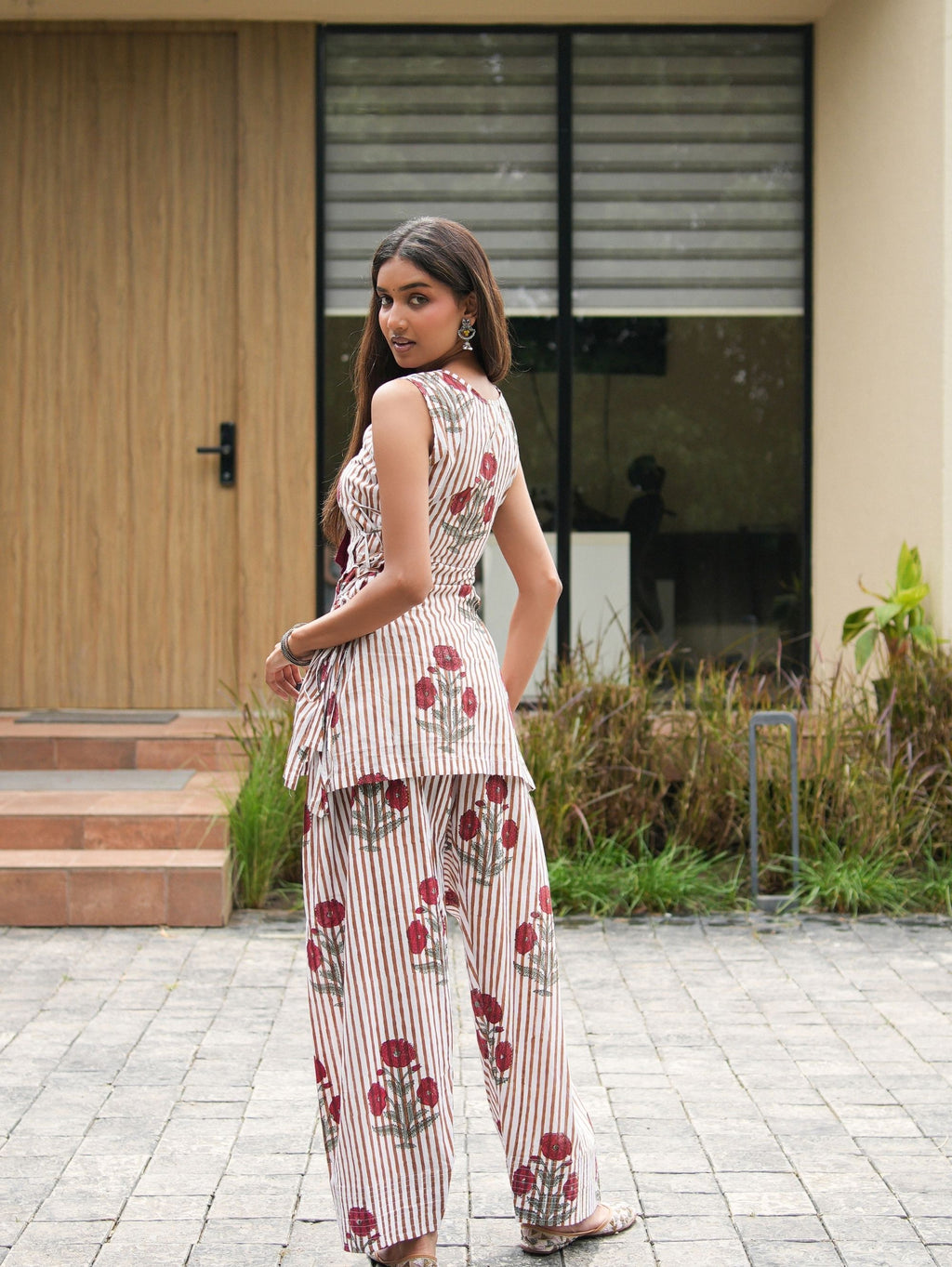 Shehnaz Red Striped Two Piece Farshi Set