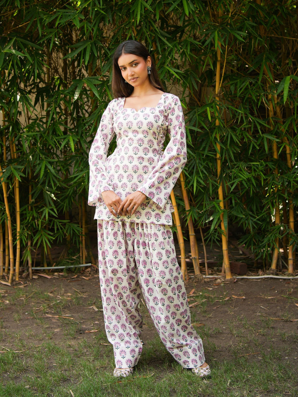 Jagmag White & Pink Two Piece Farshi Set