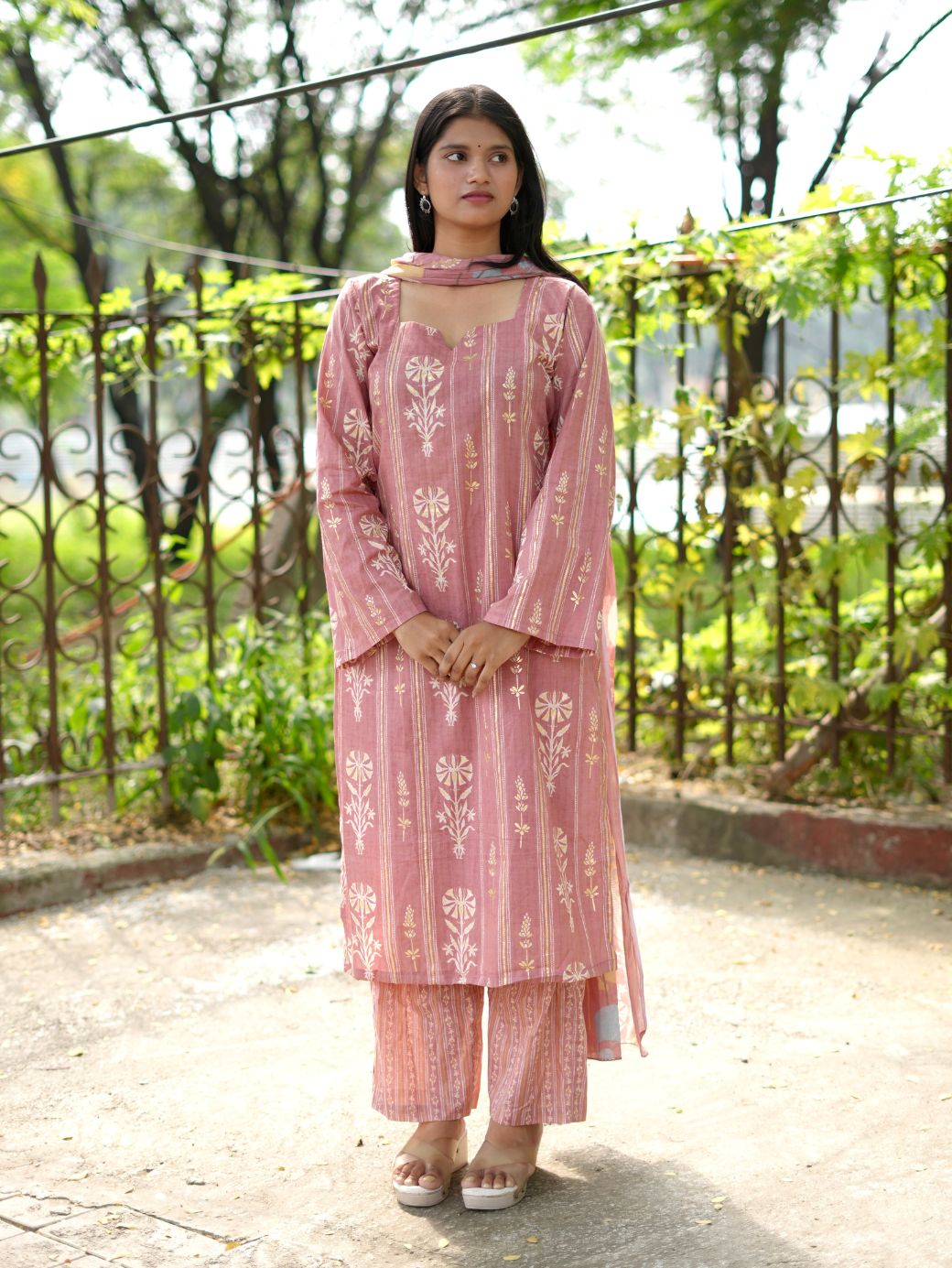 Dusty Rose Elegance Kurta Set