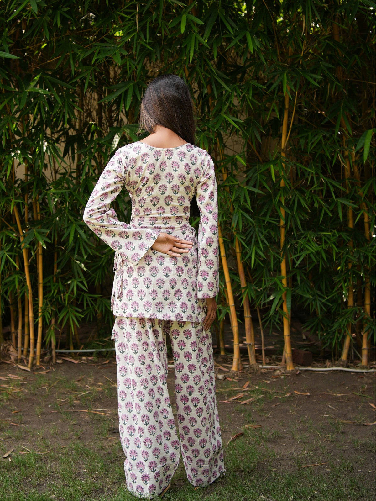 Jagmag White & Pink Two Piece Farshi Set