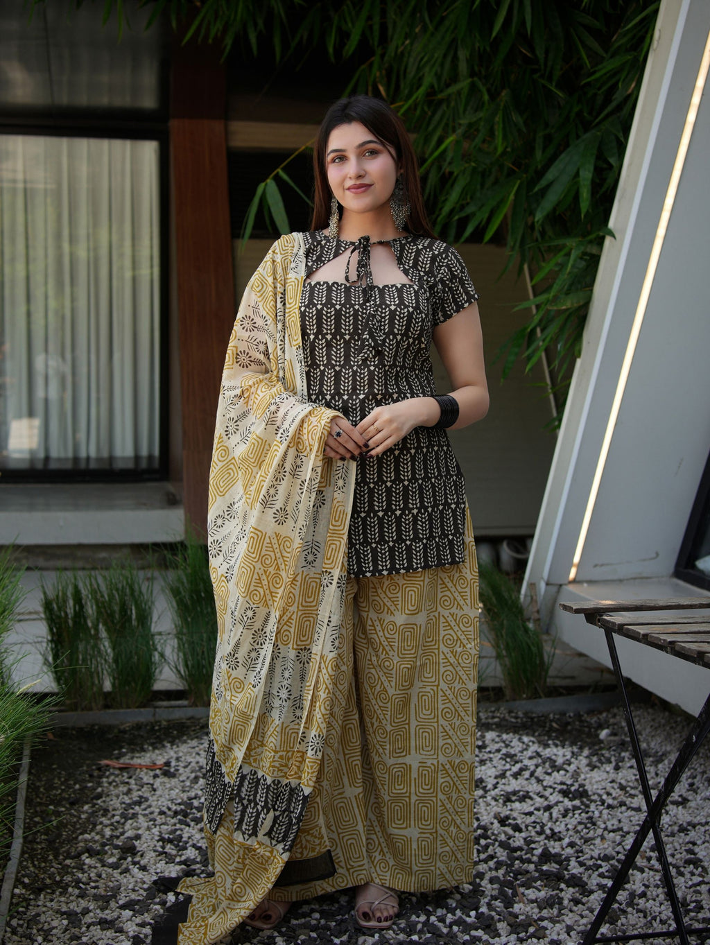 Mandana Black & Beige Three Piece Straight Set