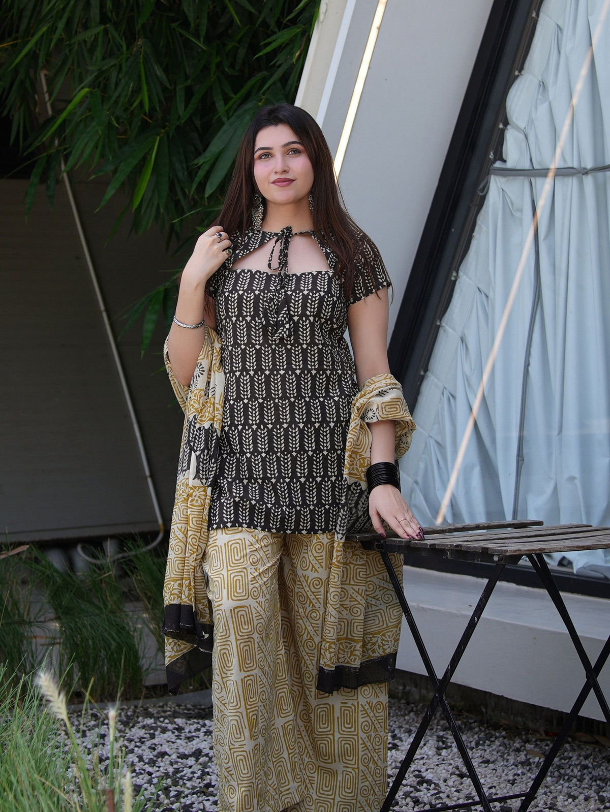Mandana Black & Beige Three Piece Straight Set