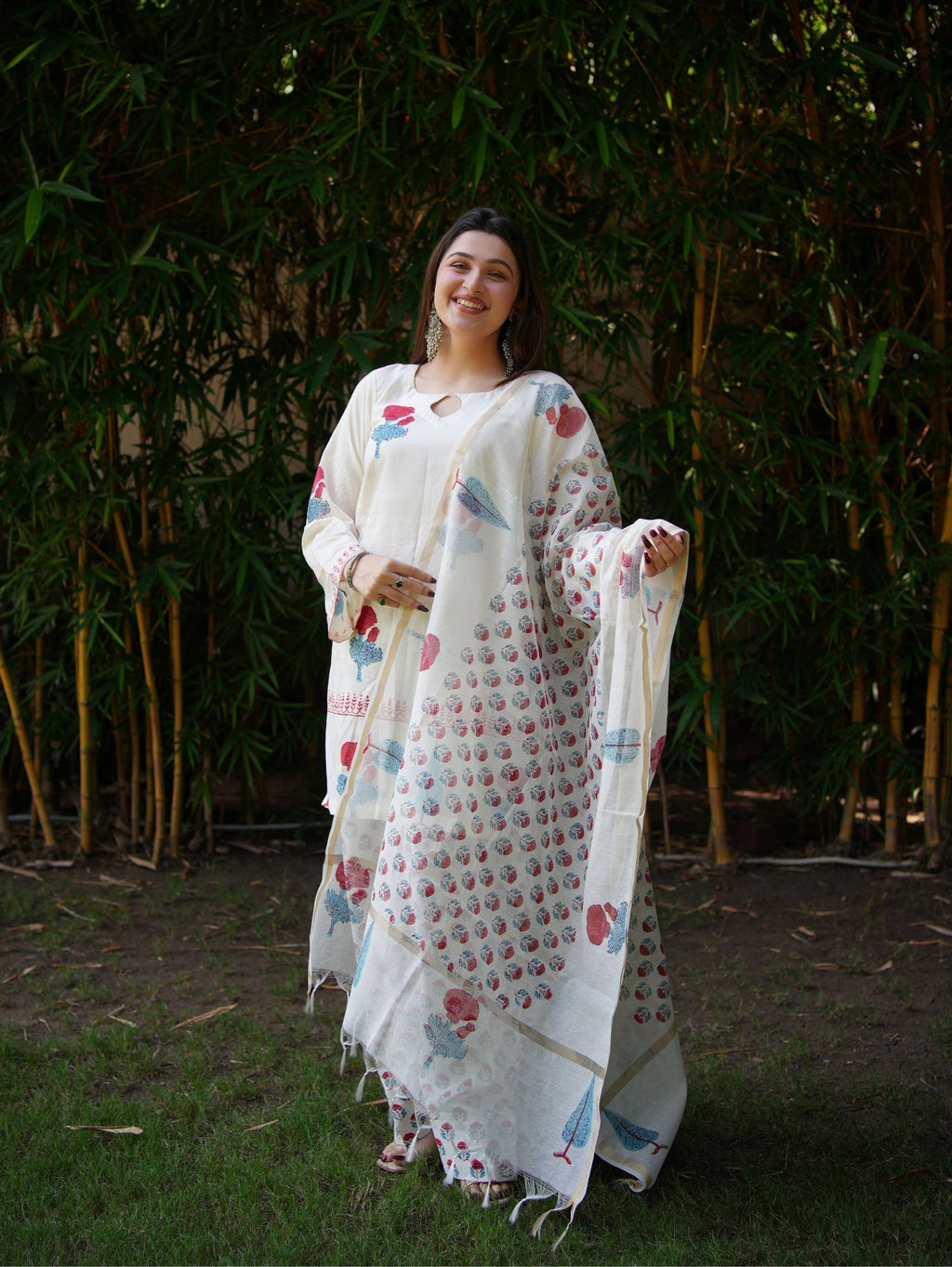 Roshni White, Red & Blue Three Piece Farshi Set