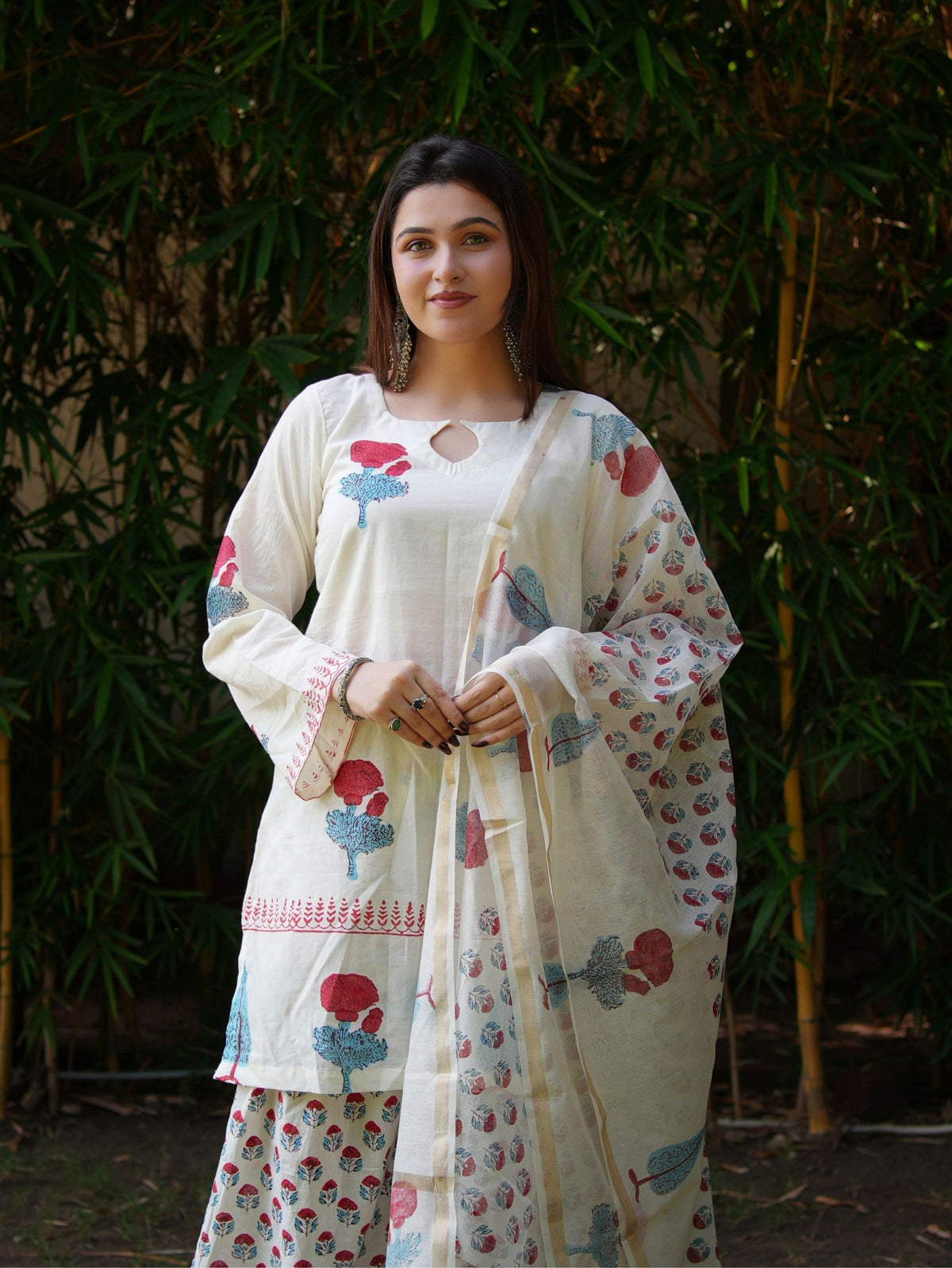 Roshni White, Red & Blue Three Piece Farshi Set