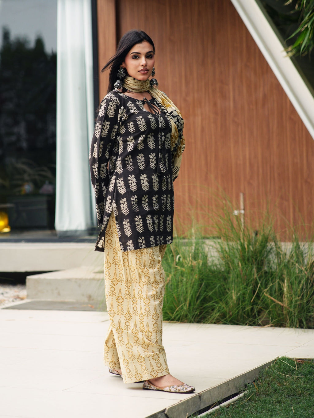 Hala Three Piece Farshi Set for Women