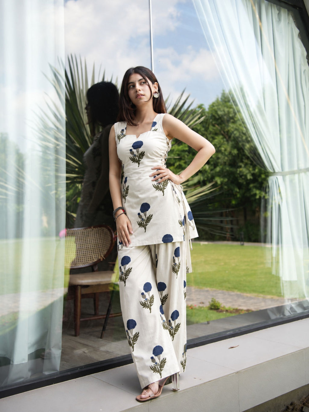 Hans White & Blue Two Piece Farshi Set