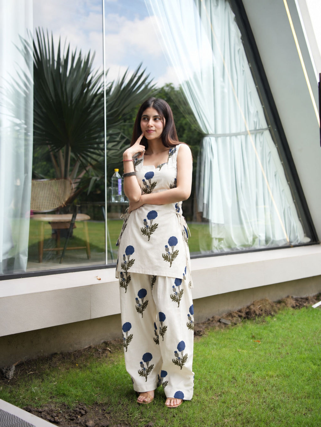 Hans White & Blue Two Piece Farshi Set