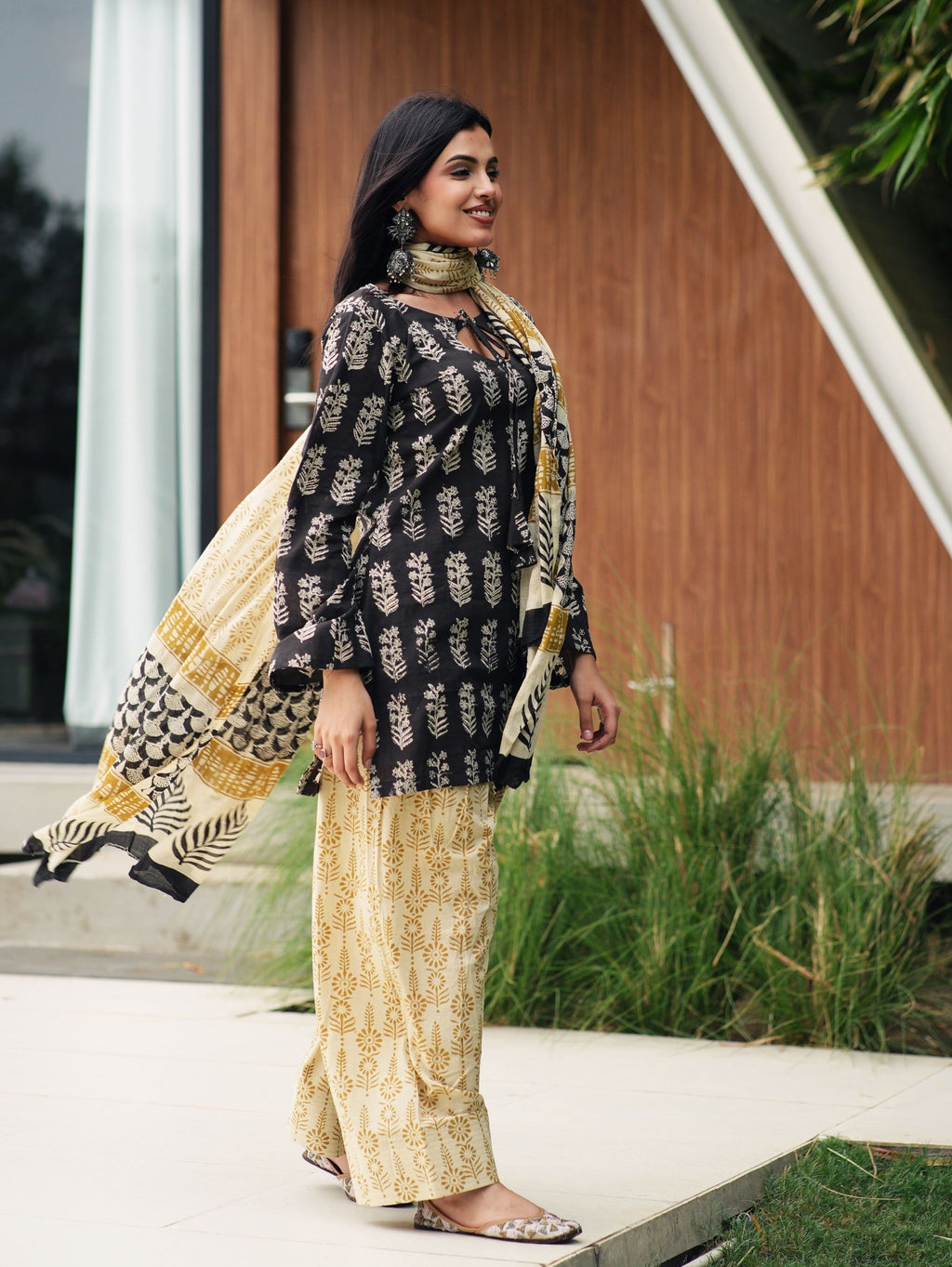 Hala Three Piece Farshi Set for Women