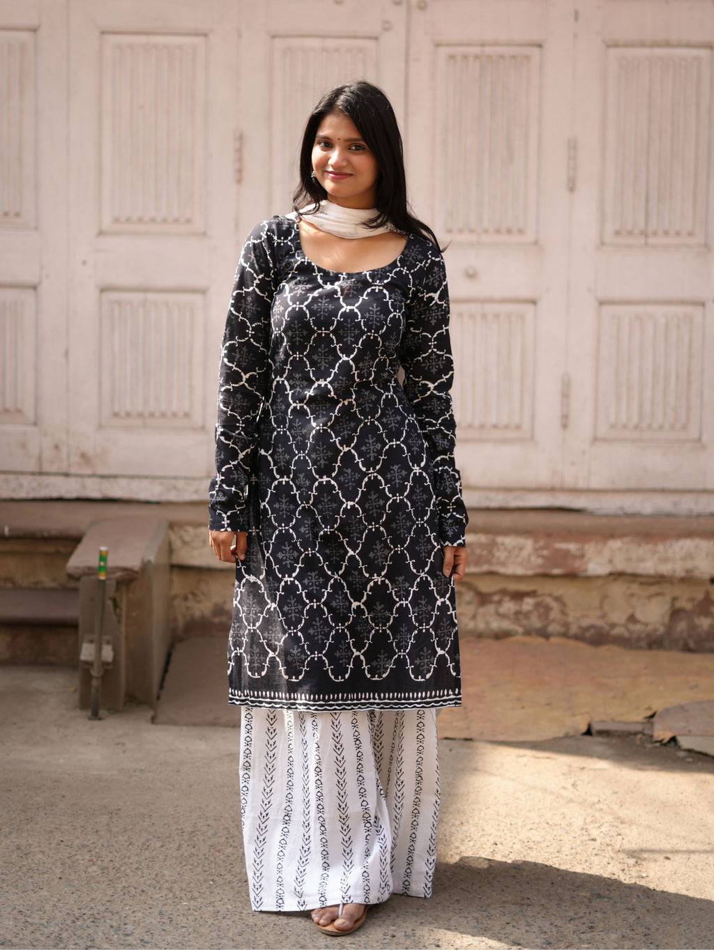 Noir Elegance Kurta Set