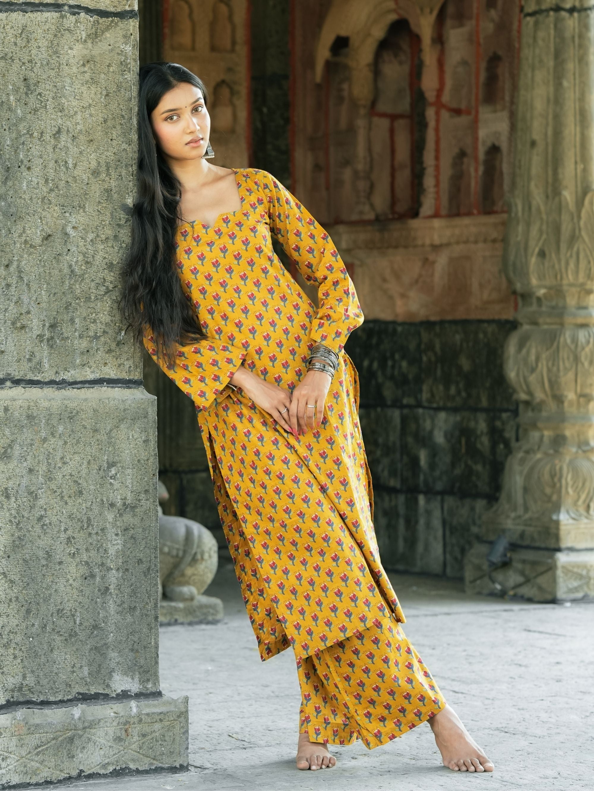Dariya Mustard Cotton Kurta Pant Set with Sweetheart Neck