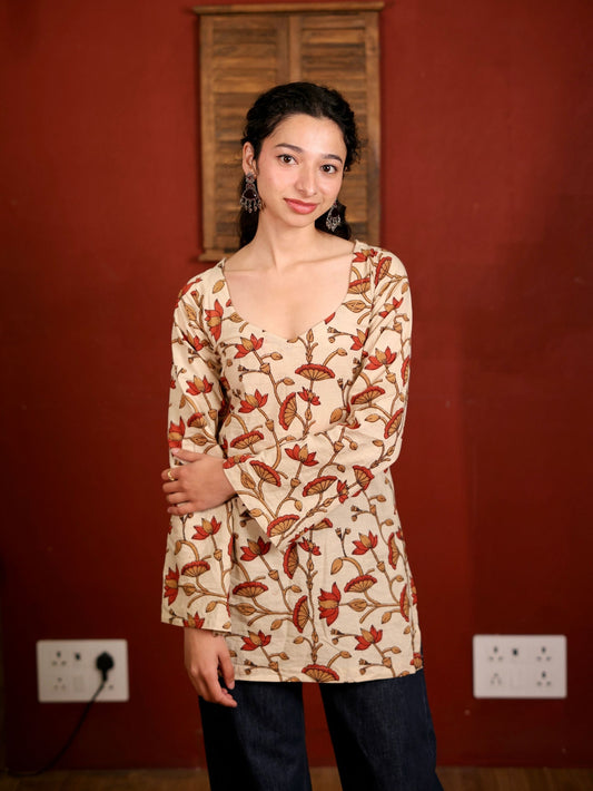 Aranya Beige Cotton Sweetheart Neck Short Kurti