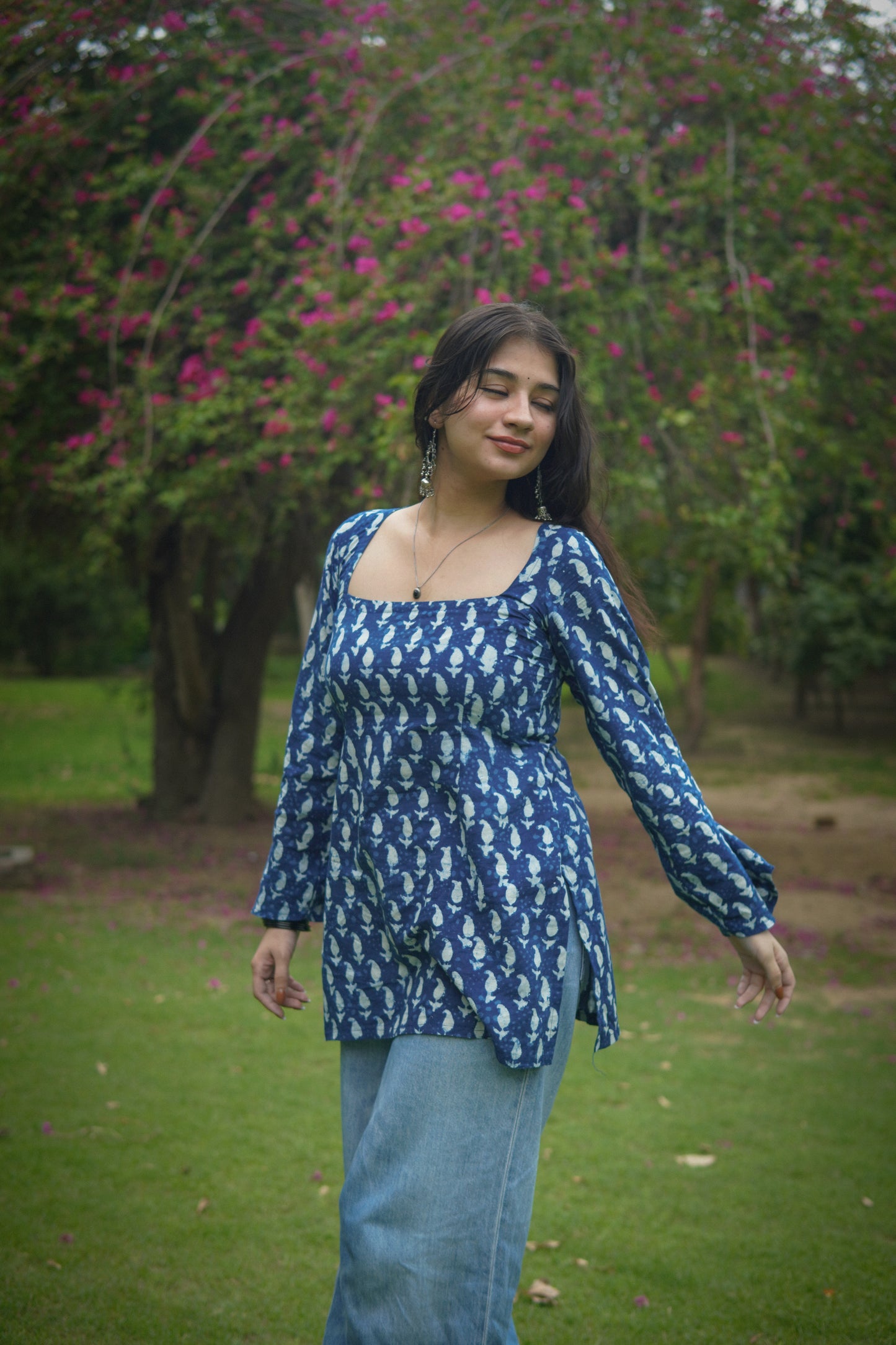 Tied back indigo bagru kurti