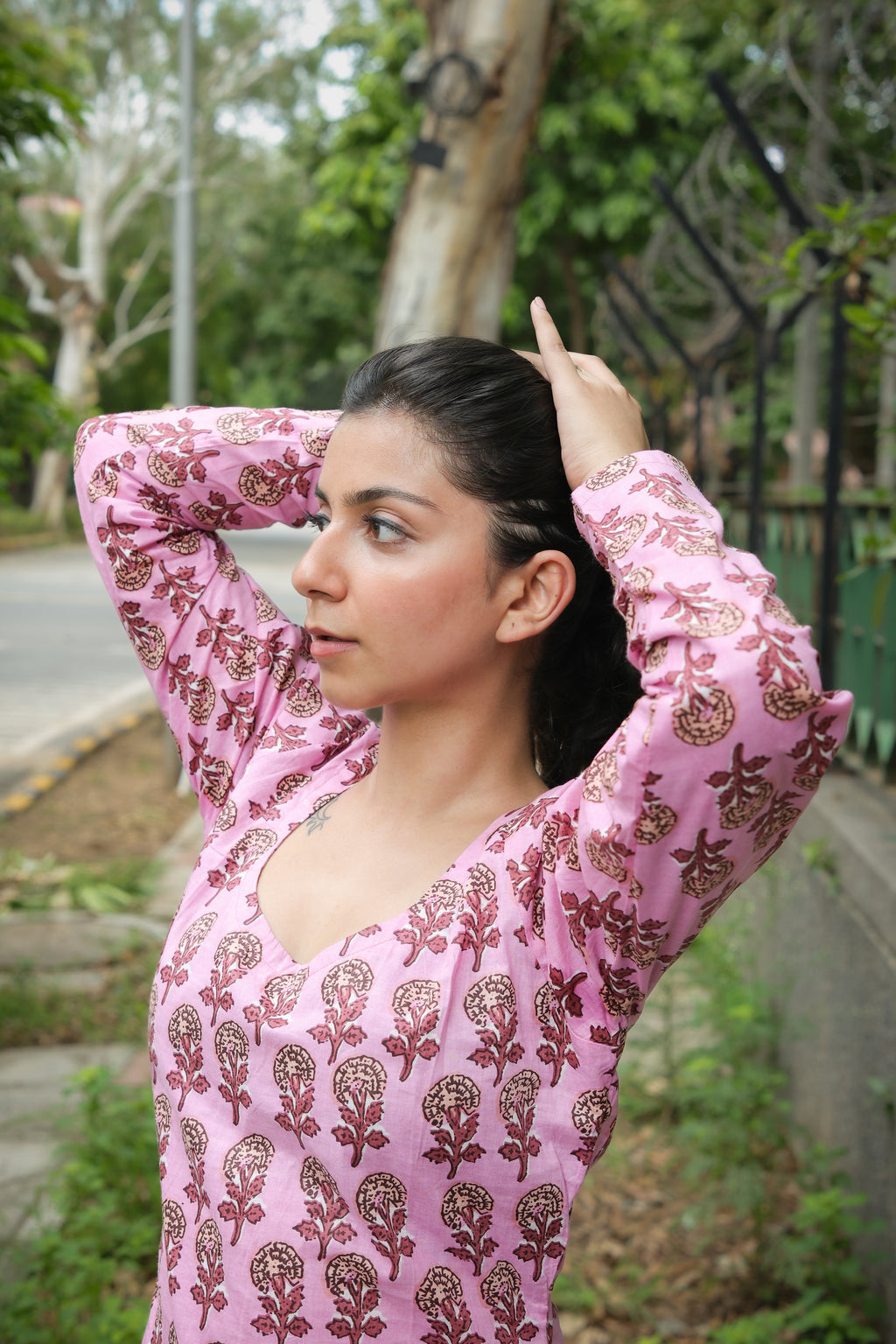 Savera Closed Back Pink Short Kurti