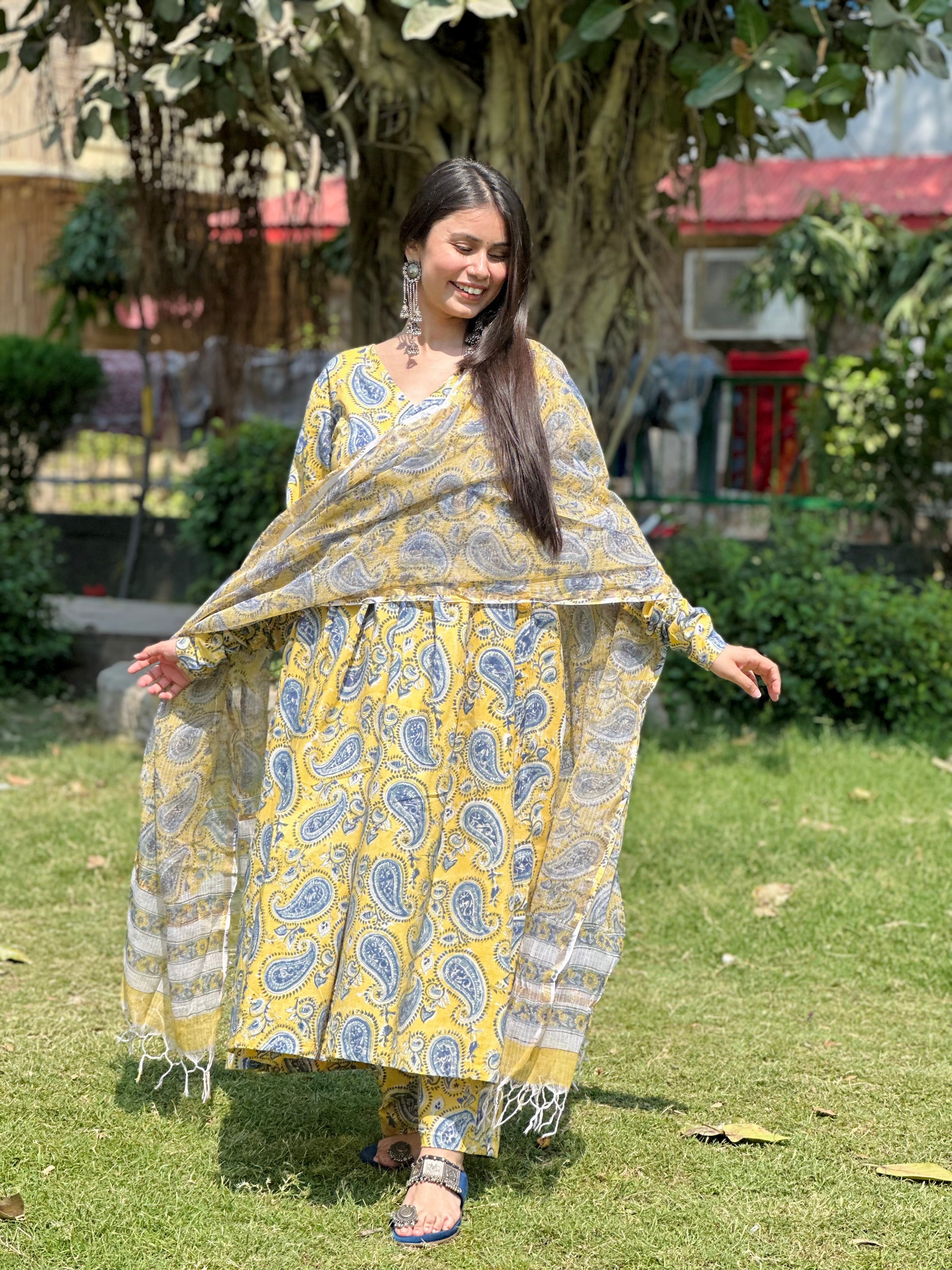 Yellow Paisley Anarkali Set( Kota doriya)