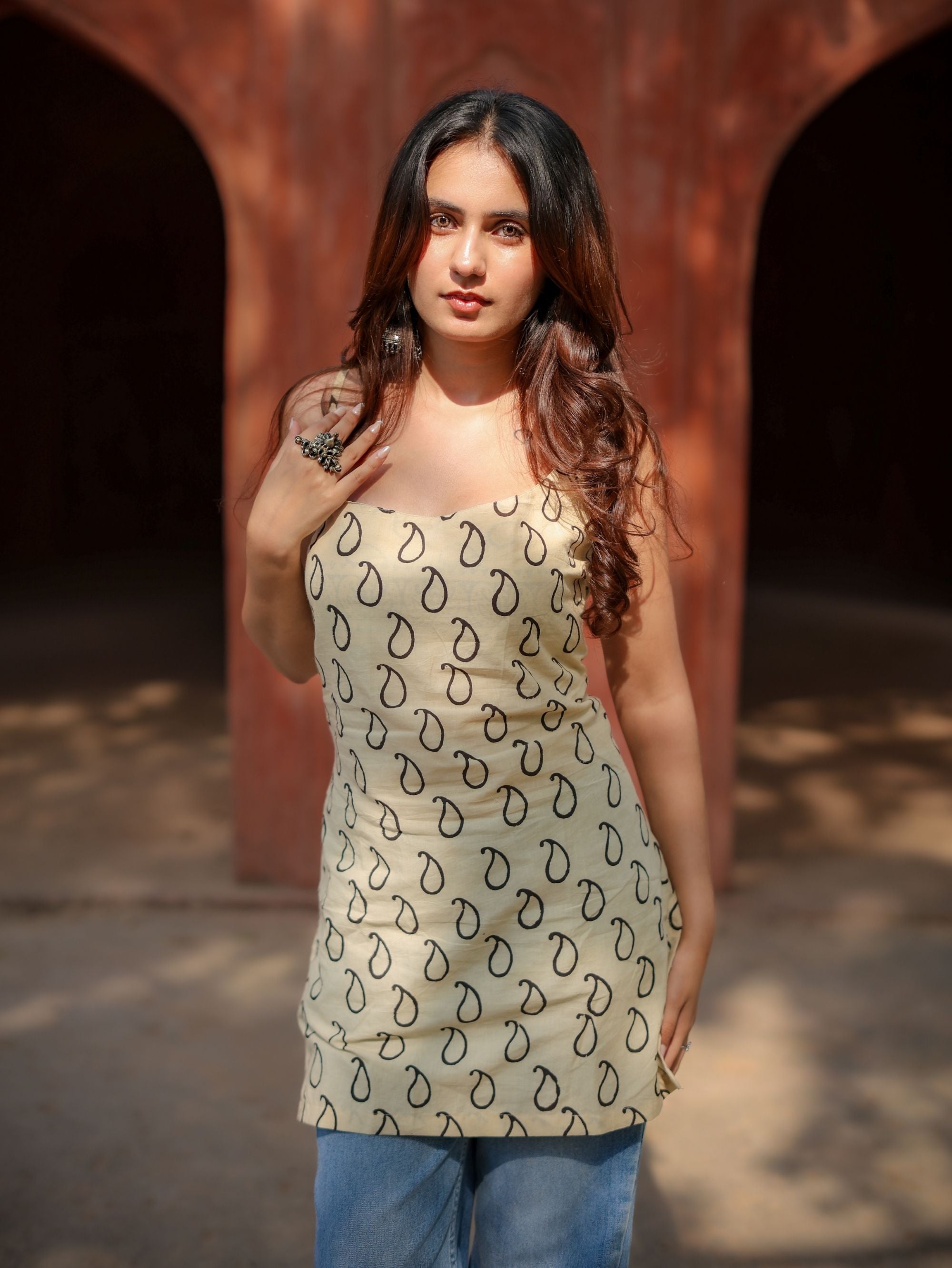 Magnolia Convertible Beige Short Kurti Set