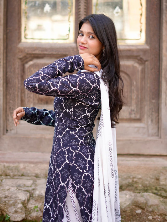 Noir Elegance Kurta Set