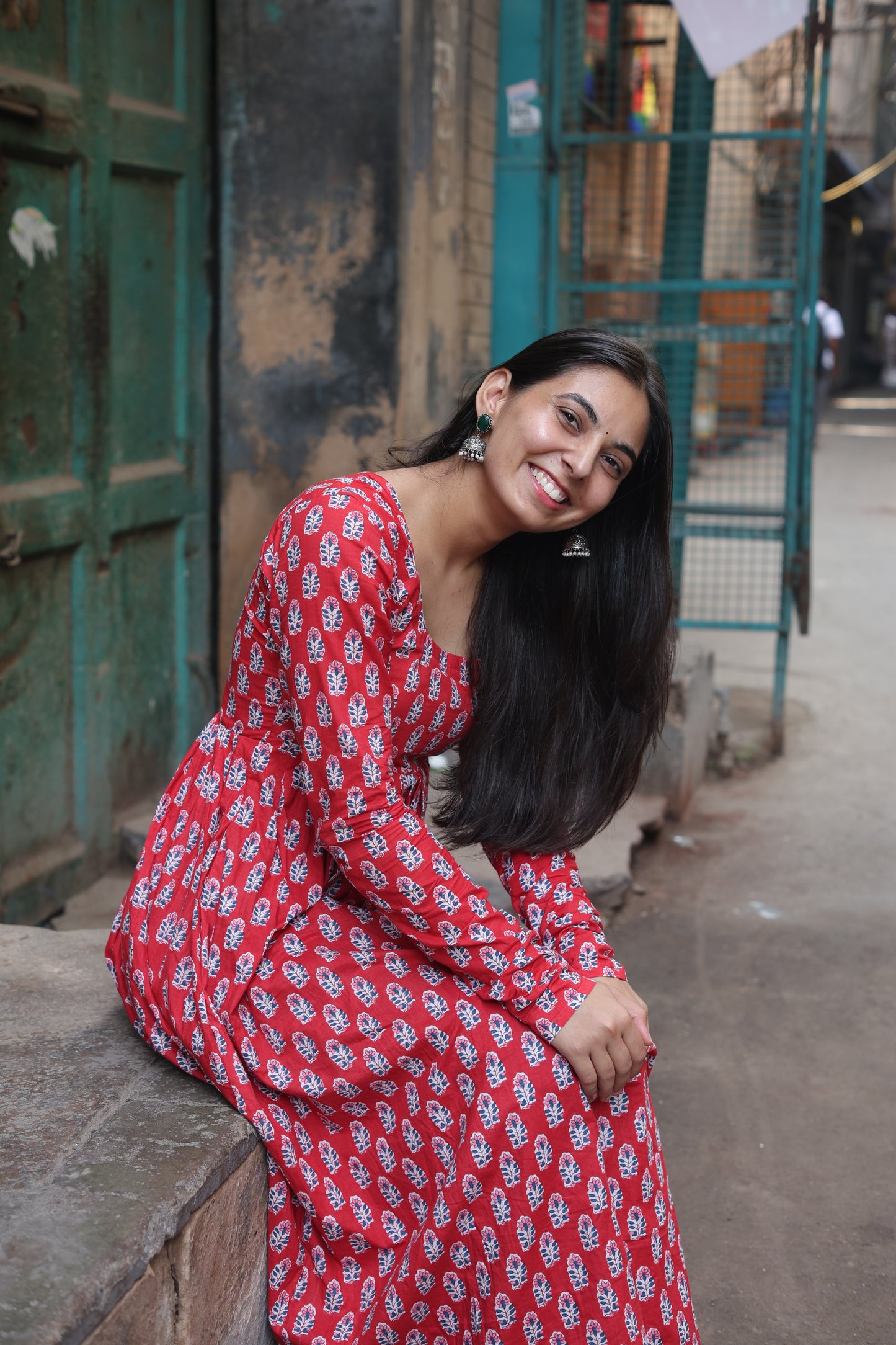 Red riwayat kameez