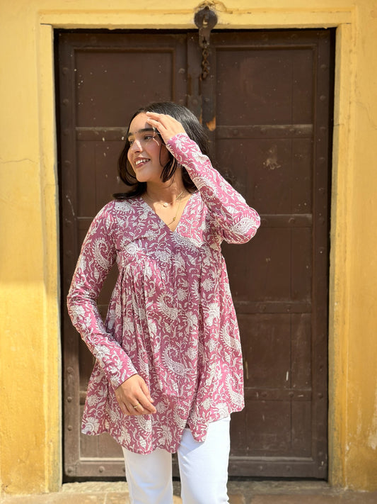 Peach paisley kurta