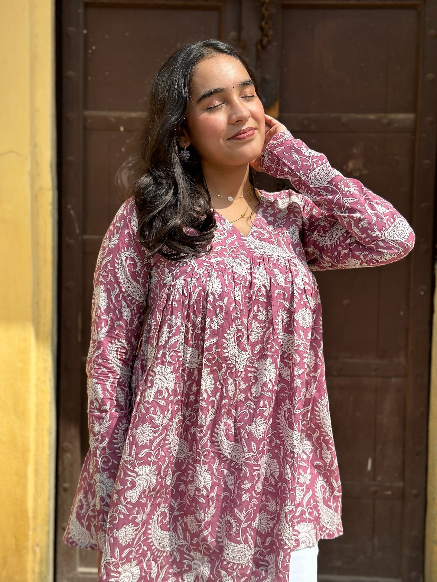 Peach paisley kurta