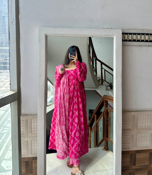 Pink bandhej set