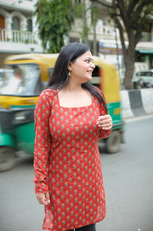 Mehru Square Neck Corset Kurti